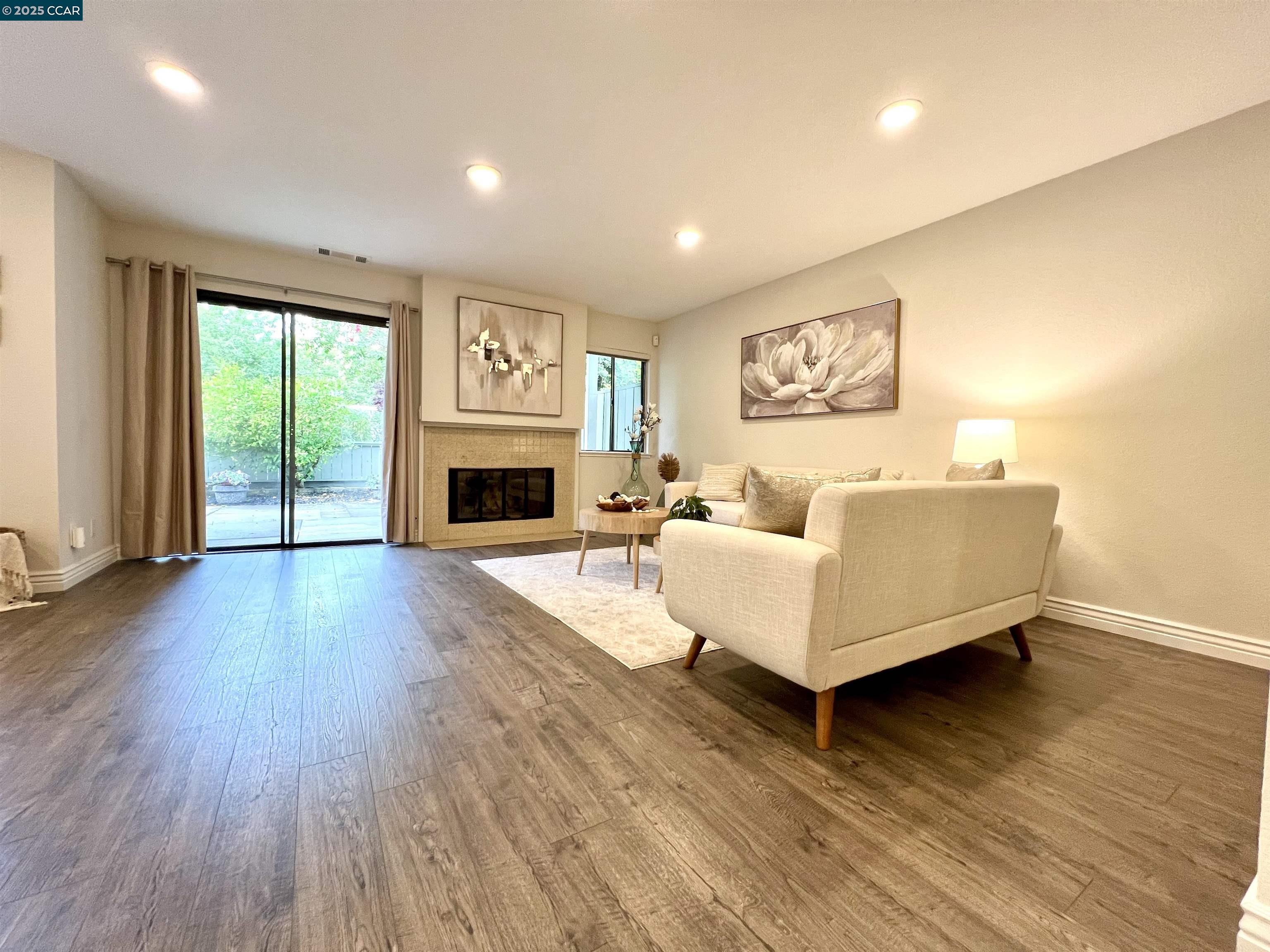 Photo #6: 41105565 Listing 