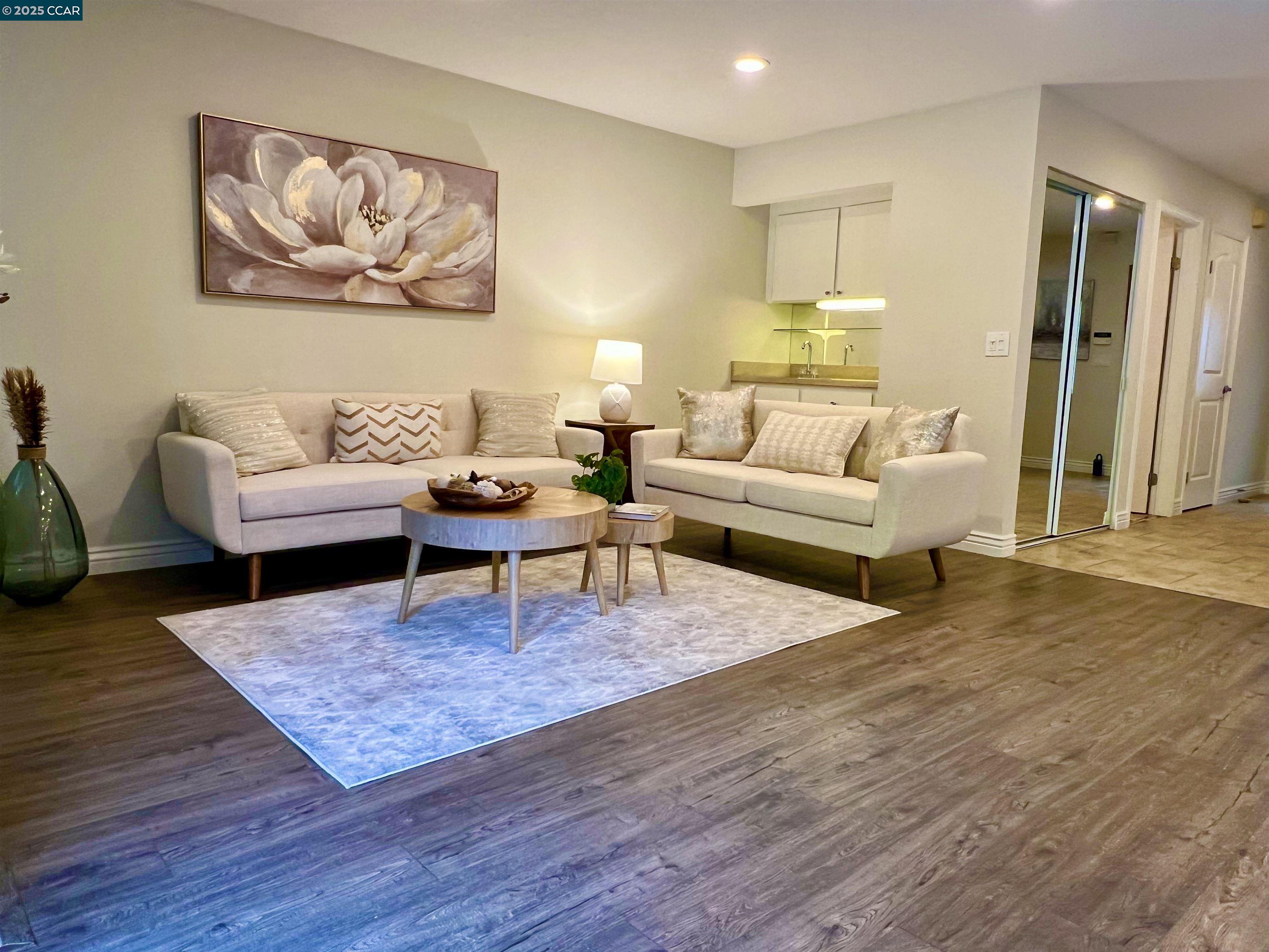 Detail Gallery Image 9 of 32 For 5239 Riverdale Ct., Pleasanton,  CA 94588 - 3 Beds | 2/1 Baths