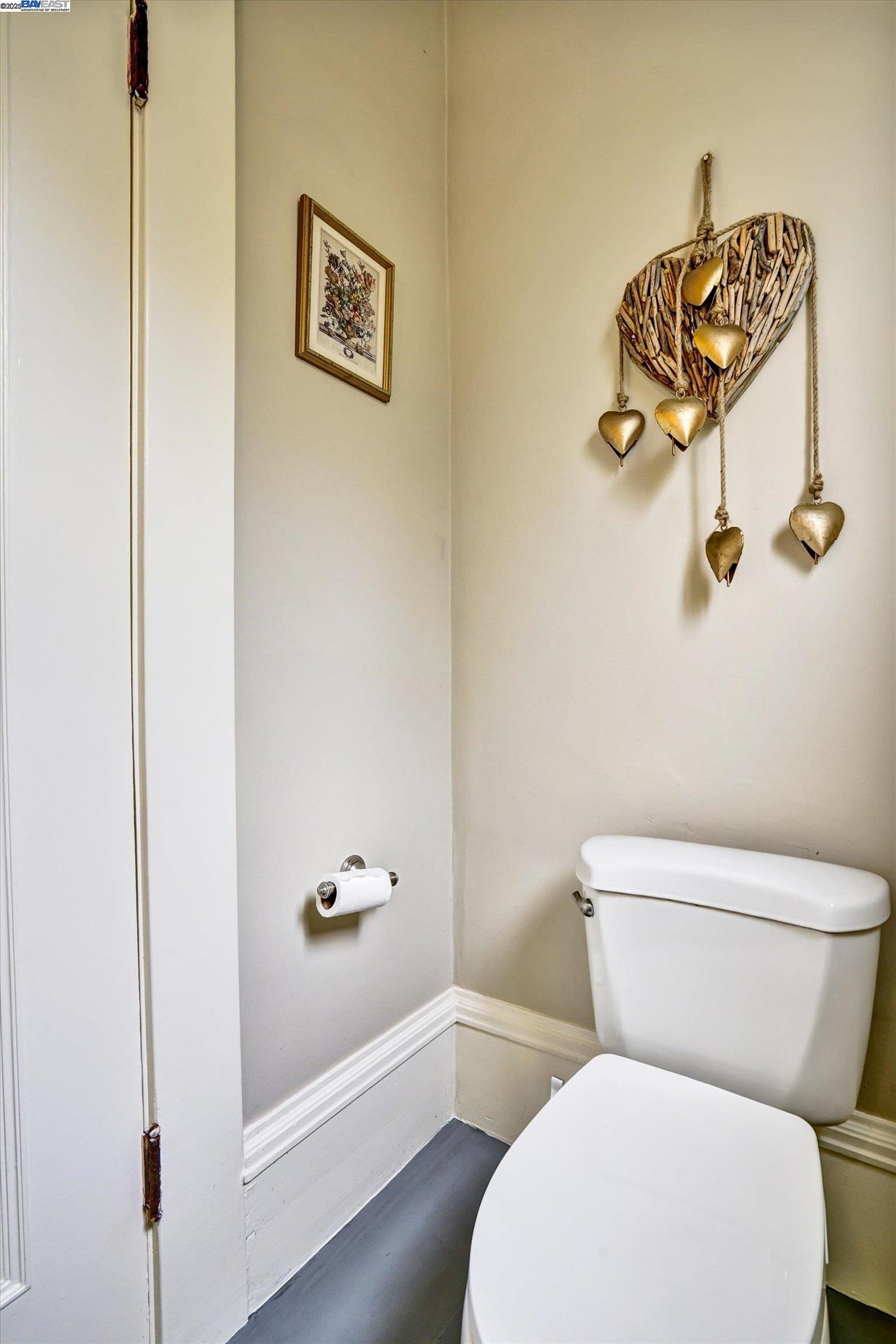 Detail Gallery Image 17 of 51 For 2056 Santa Clara Ave, Alameda,  CA 94501 - 5 Beds | 1/2 Baths