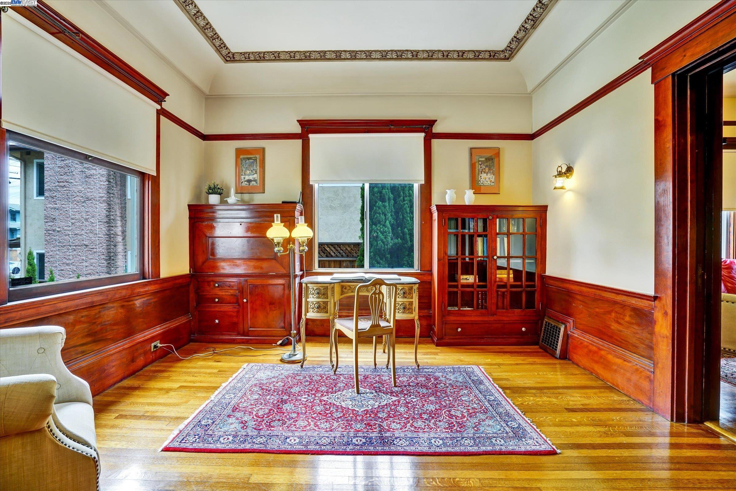 Detail Gallery Image 25 of 51 For 2056 Santa Clara Ave, Alameda,  CA 94501 - 5 Beds | 1/2 Baths