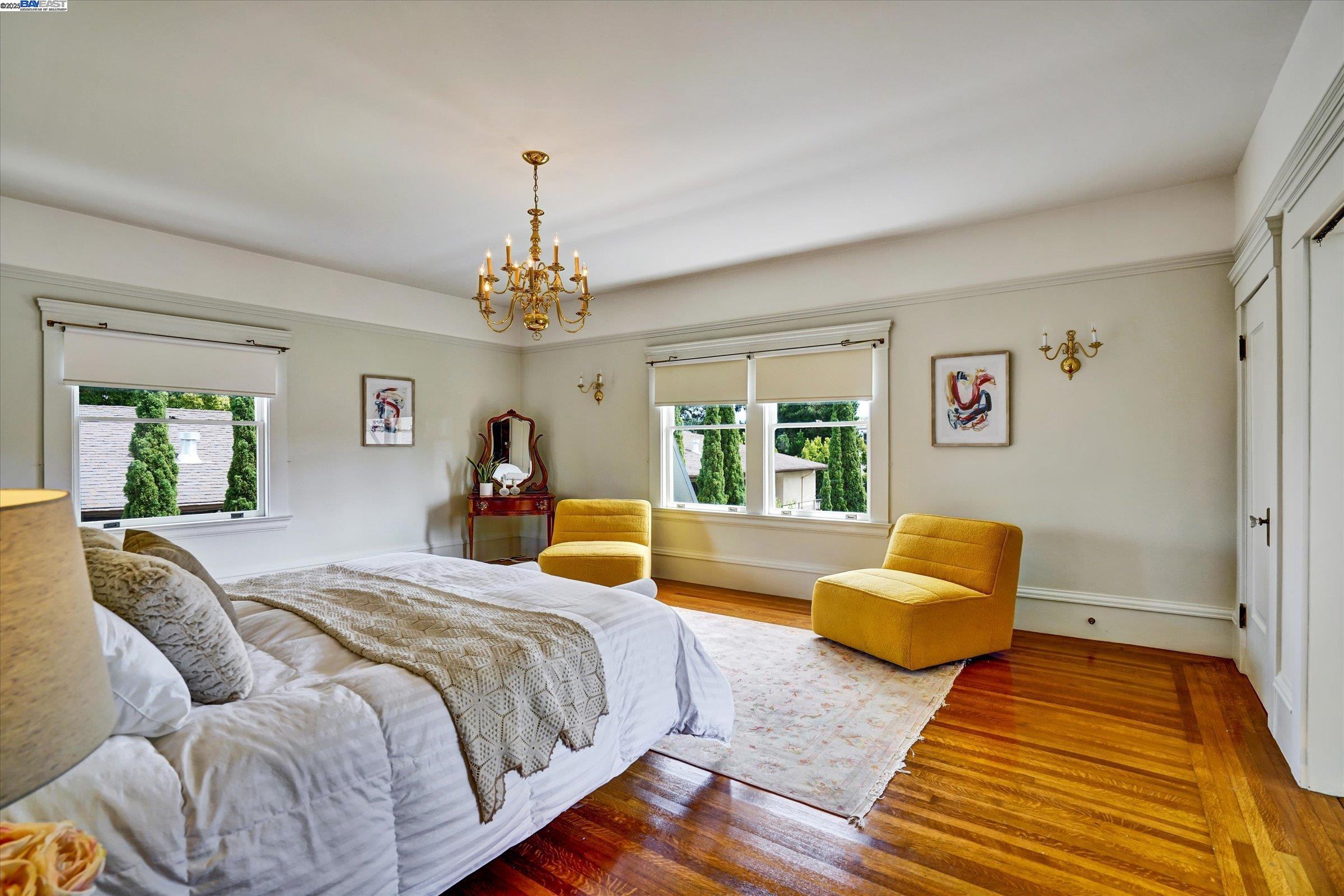Detail Gallery Image 32 of 51 For 2056 Santa Clara Ave, Alameda,  CA 94501 - 5 Beds | 1/2 Baths