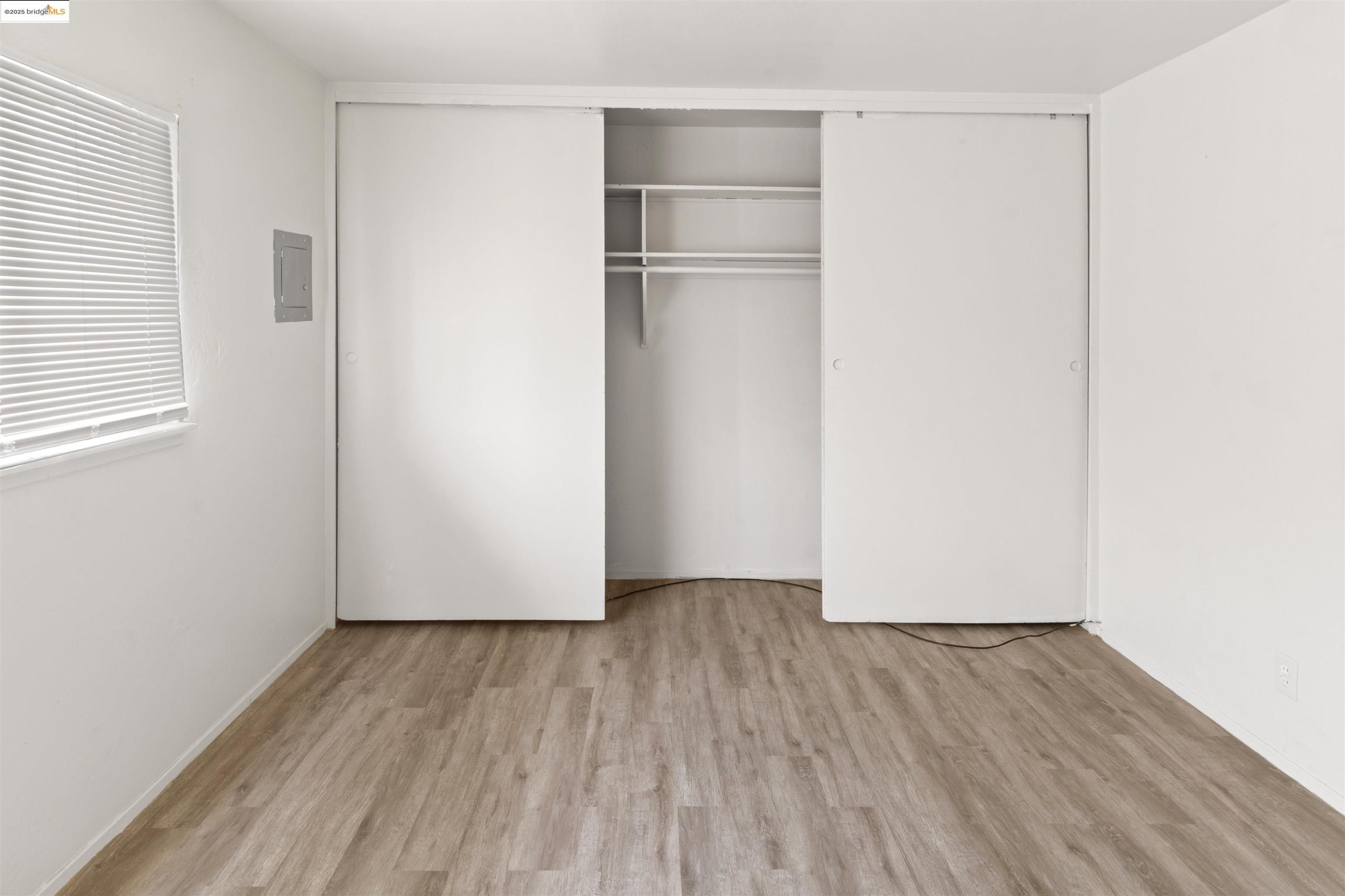 Detail Gallery Image 3 of 7 For 2811 Nicol Ave #8,  Oakland,  CA 94602 - 1 Beds | 1 Baths