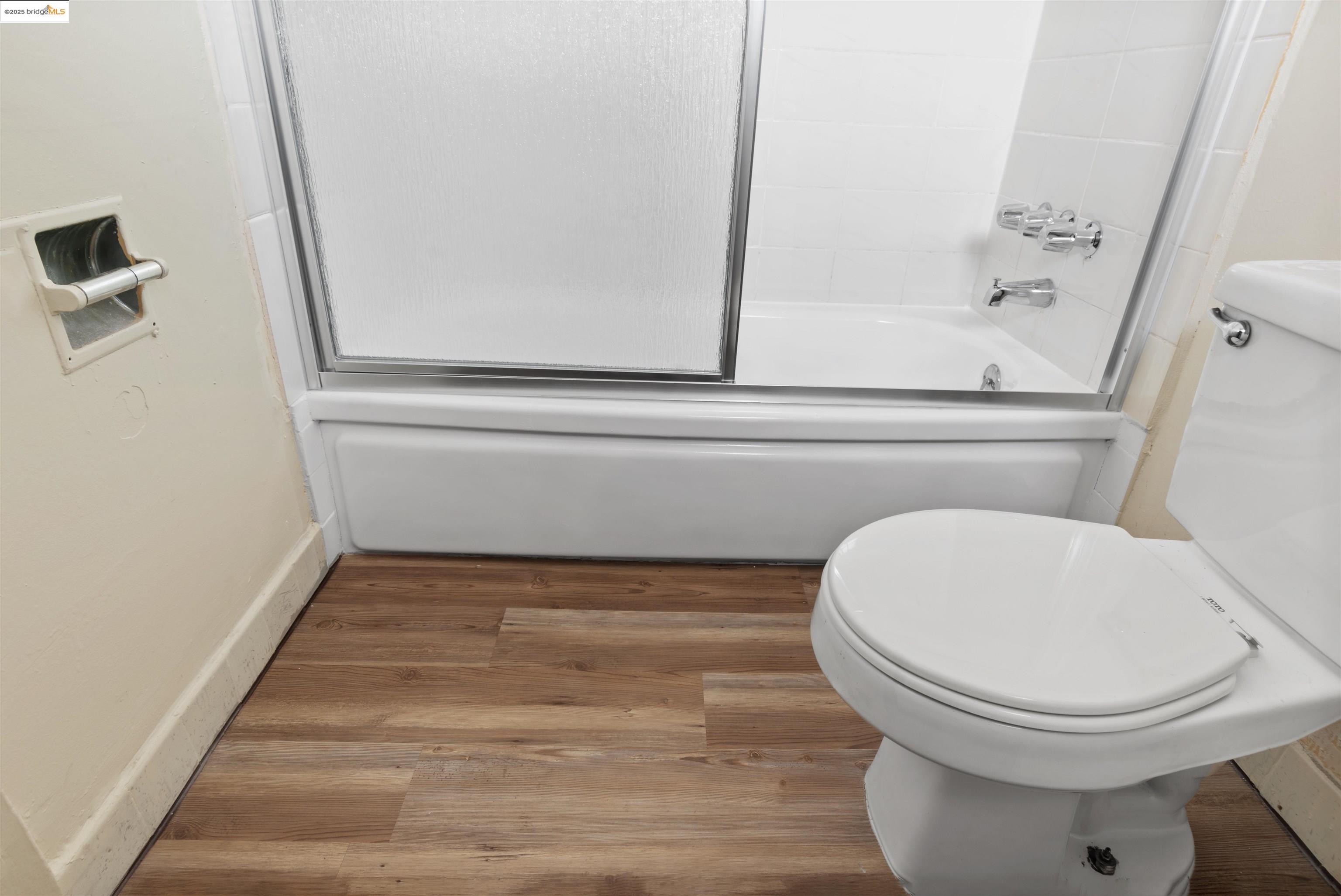 Detail Gallery Image 6 of 7 For 2811 Nicol Ave #8,  Oakland,  CA 94602 - 1 Beds | 1 Baths