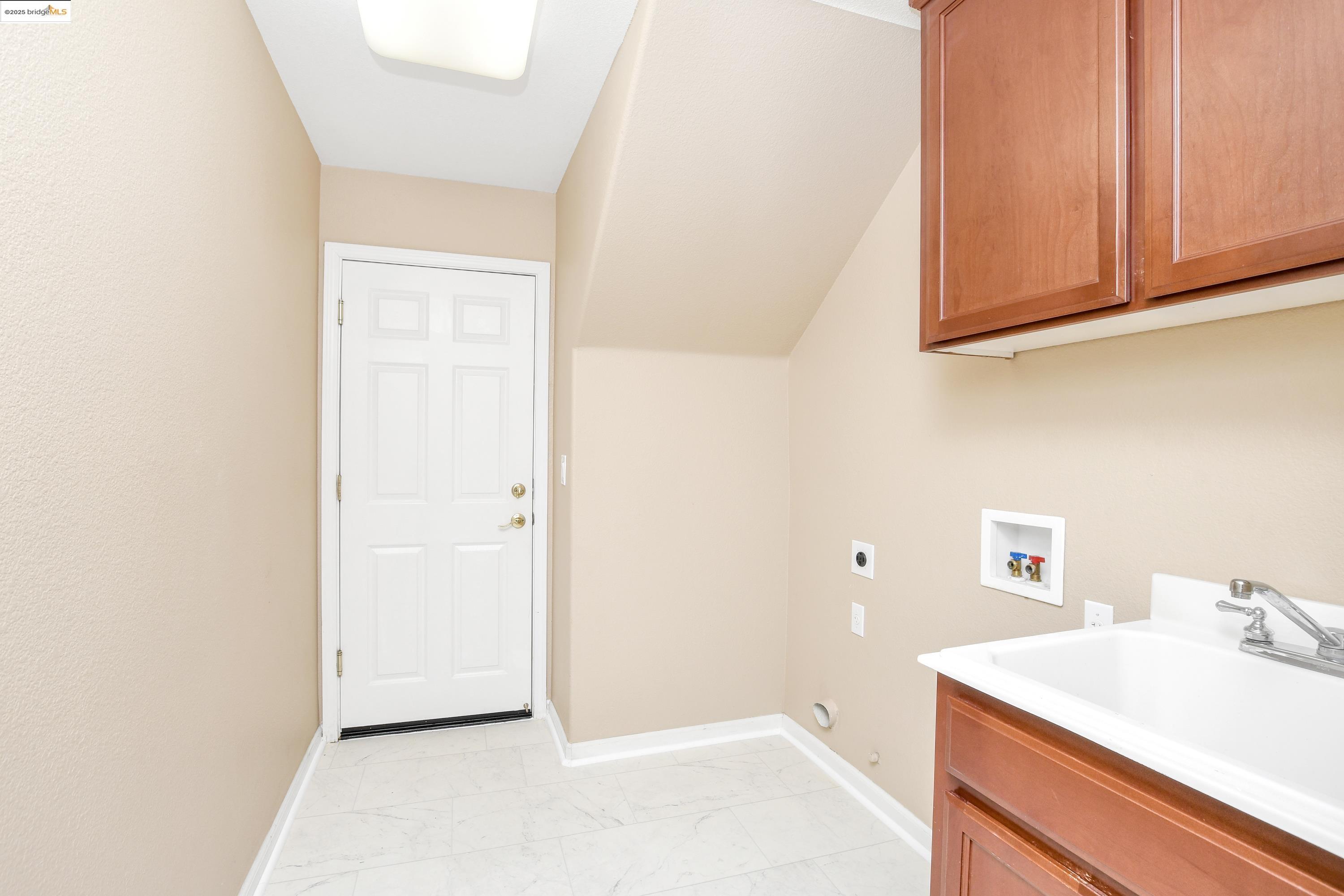 Detail Gallery Image 14 of 45 For 2657 Greystone Dr, Tracy,  CA 95377 - 5 Beds | 3/1 Baths
