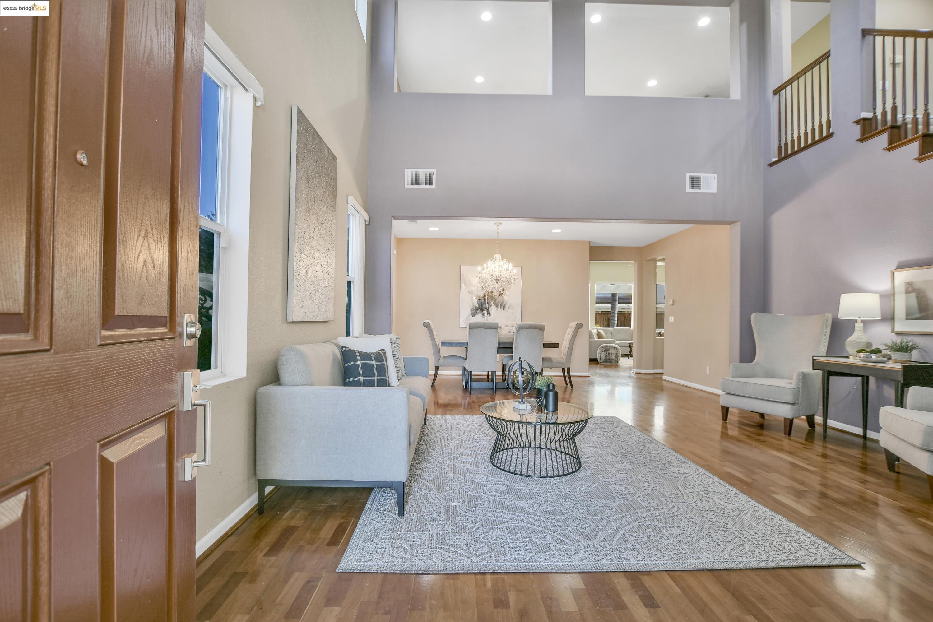 Detail Gallery Image 4 of 45 For 2657 Greystone Dr, Tracy,  CA 95377 - 5 Beds | 3/1 Baths