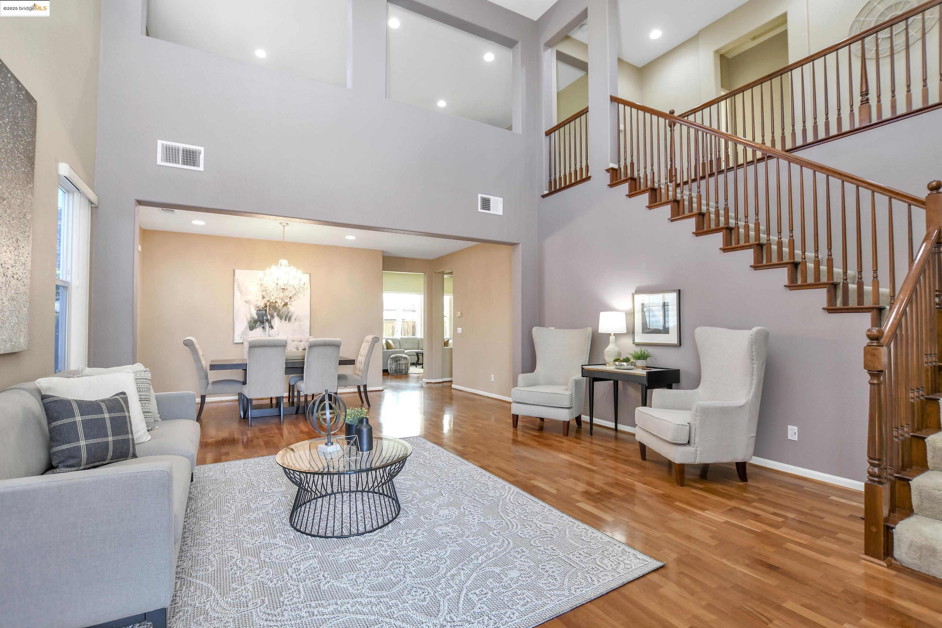 Detail Gallery Image 5 of 45 For 2657 Greystone Dr, Tracy,  CA 95377 - 5 Beds | 3/1 Baths