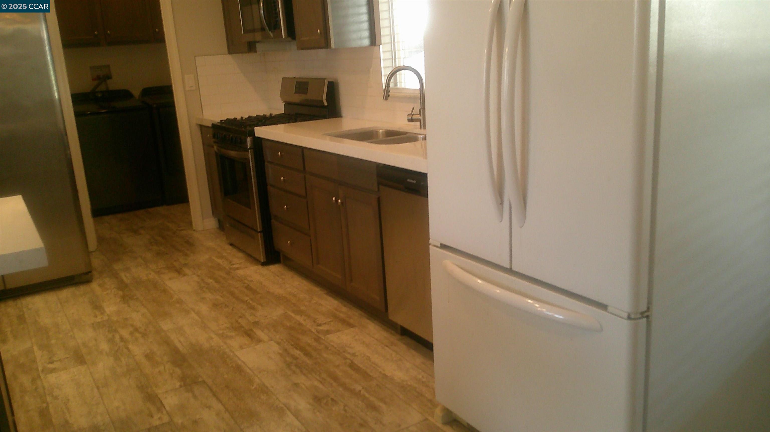 Detail Gallery Image 4 of 26 For 16711 Marsh Creek Rd. #68,  Clayton,  CA 94517 - 4 Beds | 2 Baths