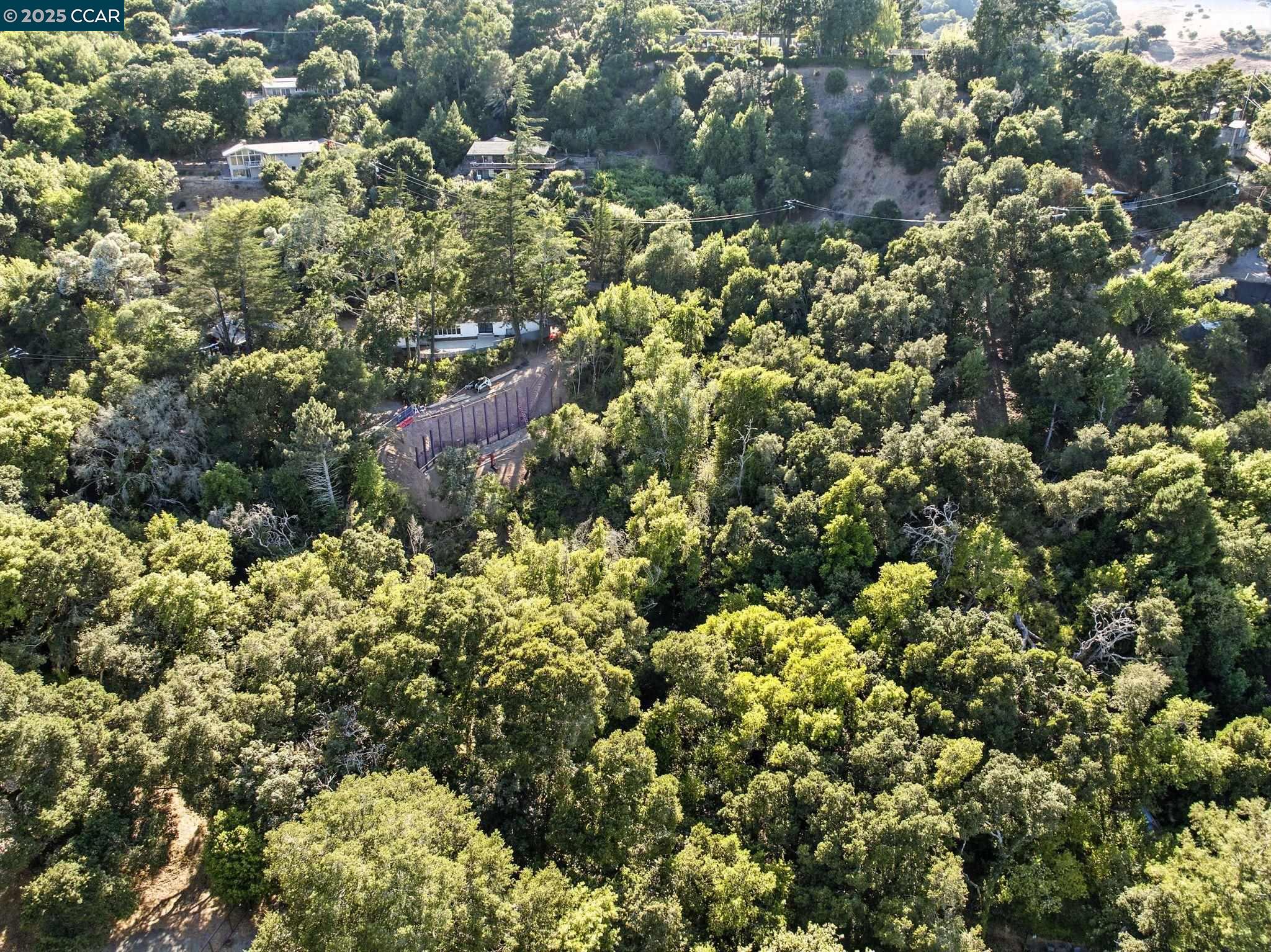 Detail Gallery Image 2 of 11 For Camino Del Monte, Orinda,  CA 94563 - – Beds | – Baths