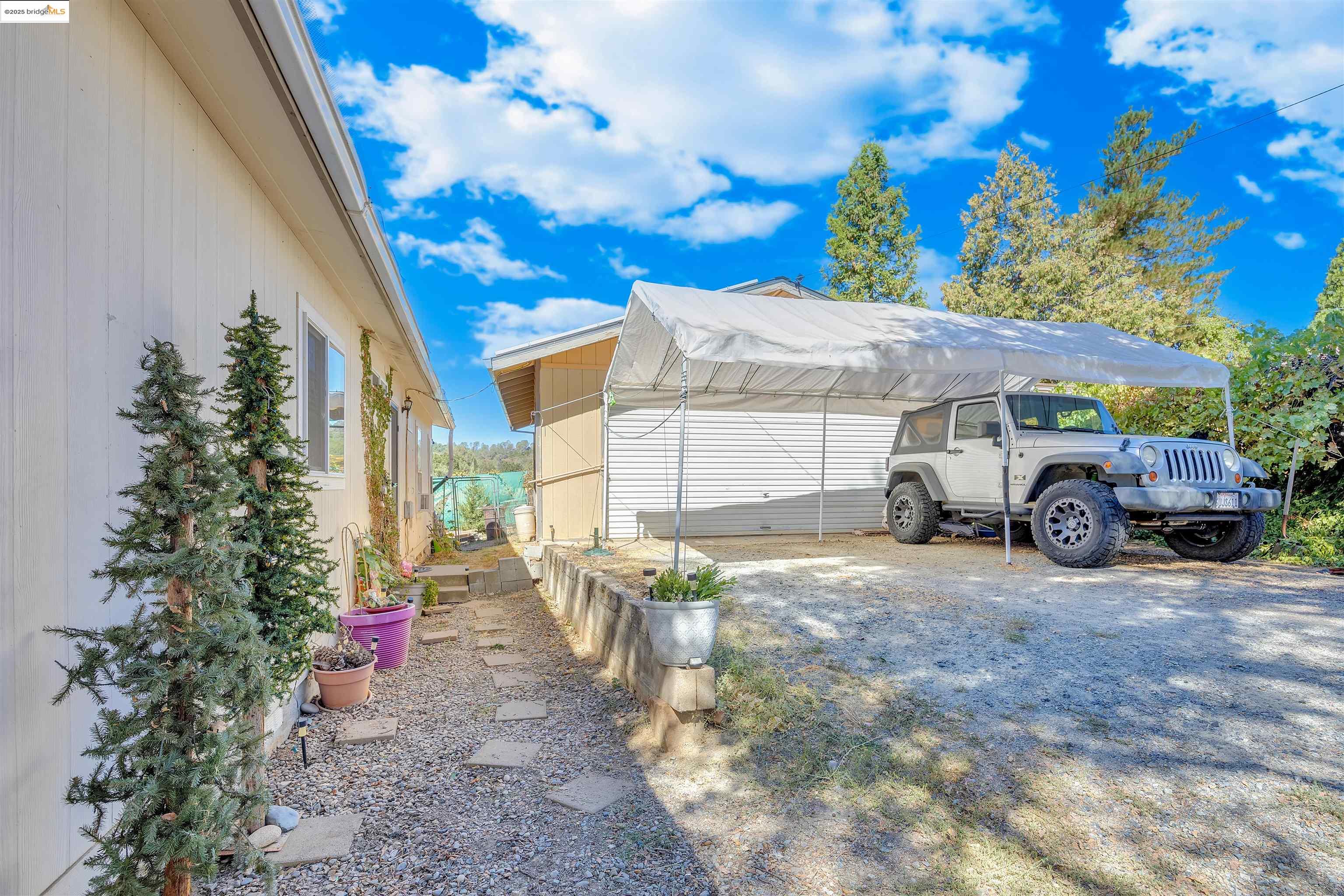 Detail Gallery Image 11 of 59 For 18410 Oak St, Tuolumne,  CA 95379-9608 - 3 Beds | 2 Baths
