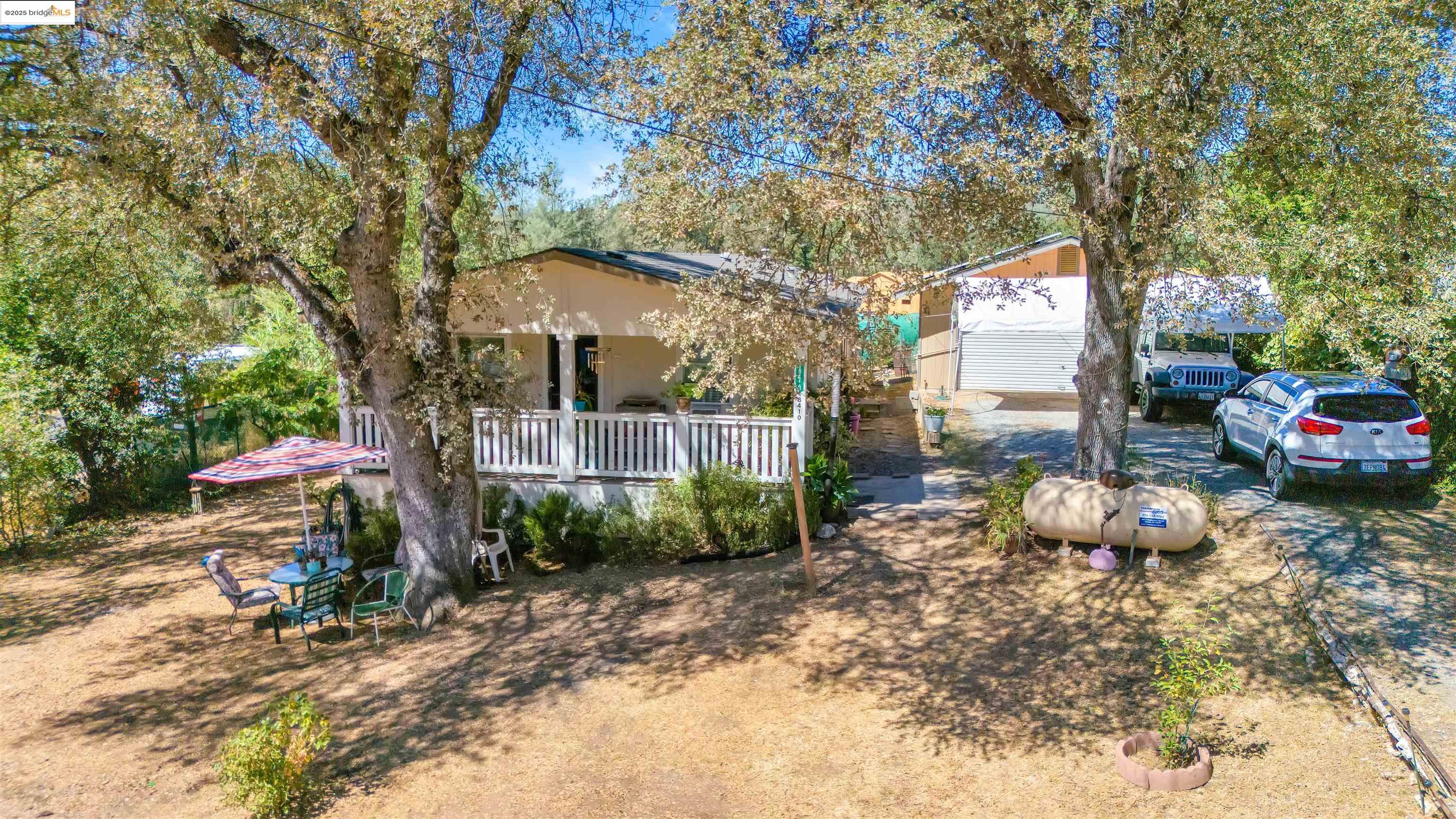 Detail Gallery Image 13 of 59 For 18410 Oak St, Tuolumne,  CA 95379-9608 - 3 Beds | 2 Baths