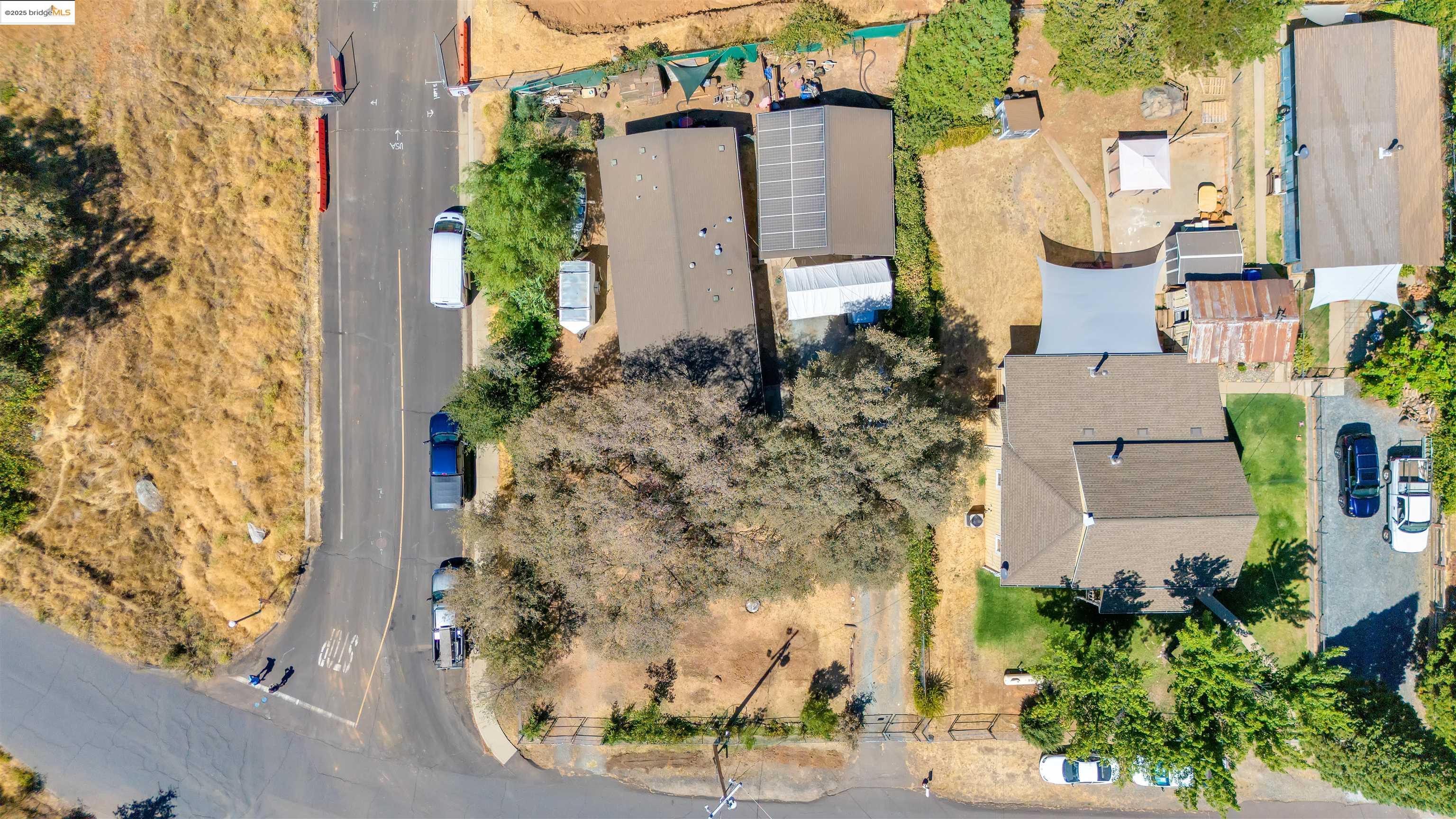 Detail Gallery Image 16 of 59 For 18410 Oak St, Tuolumne,  CA 95379-9608 - 3 Beds | 2 Baths