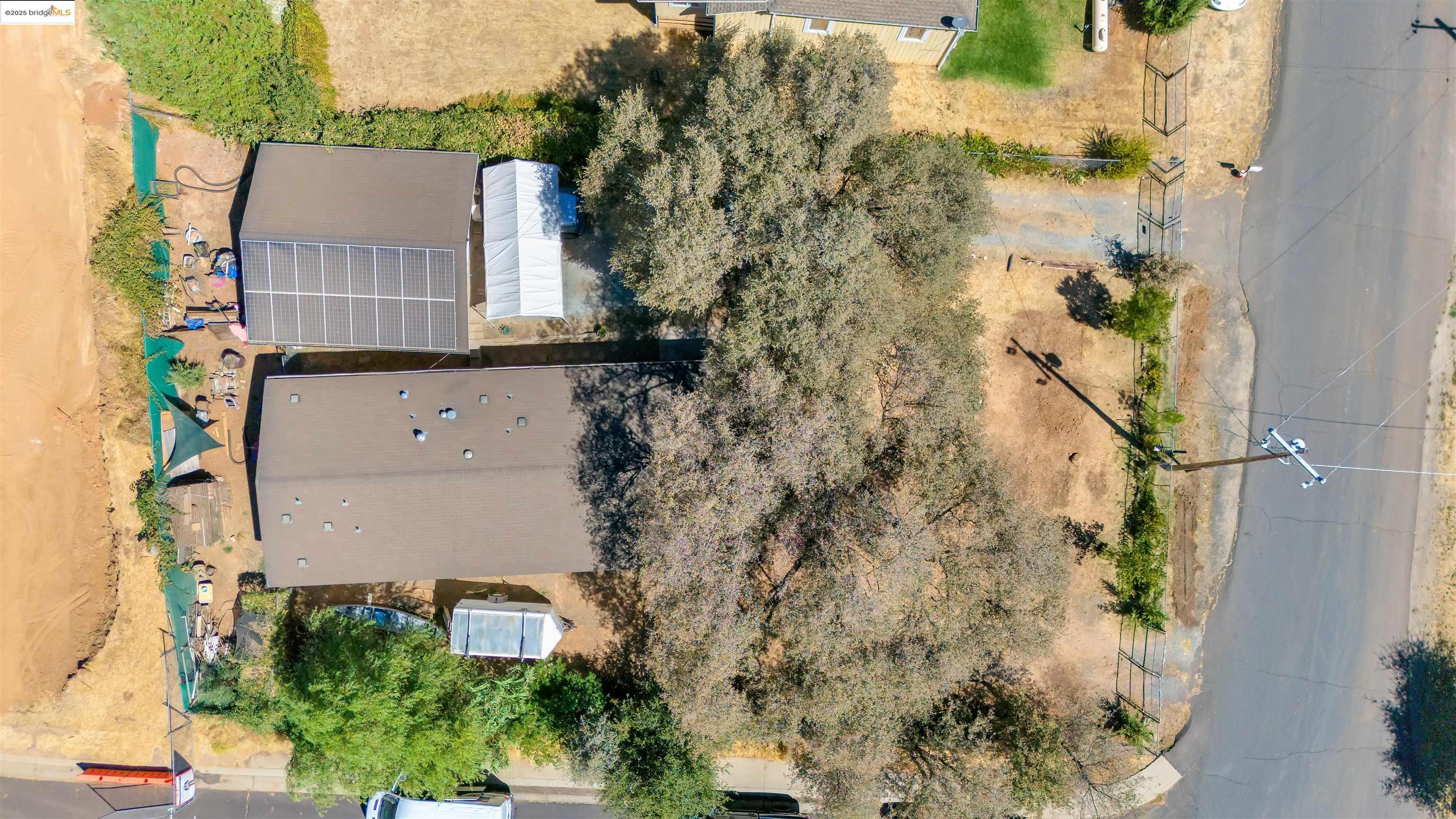 Detail Gallery Image 17 of 59 For 18410 Oak St, Tuolumne,  CA 95379-9608 - 3 Beds | 2 Baths