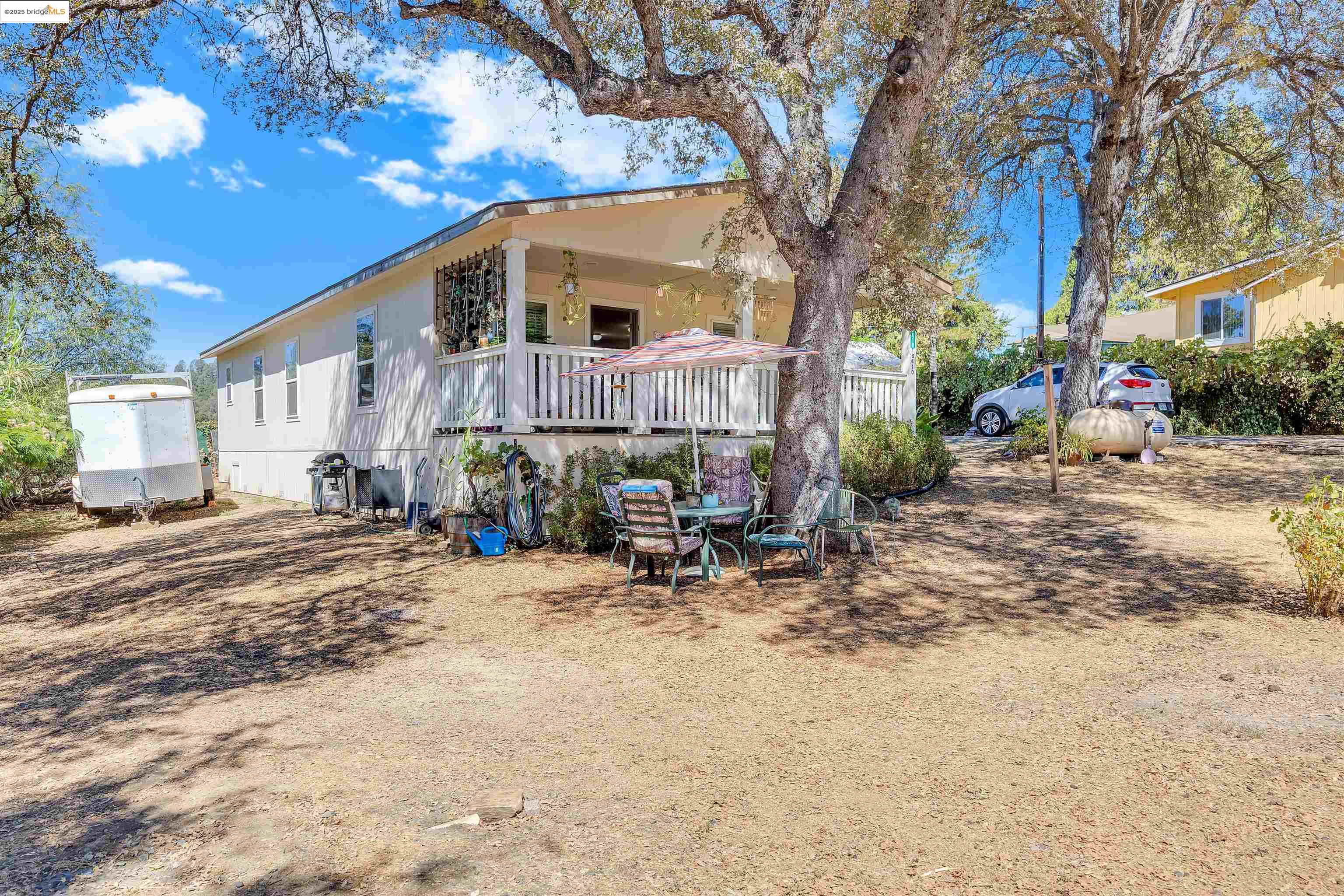 Detail Gallery Image 3 of 59 For 18410 Oak St, Tuolumne,  CA 95379-9608 - 3 Beds | 2 Baths