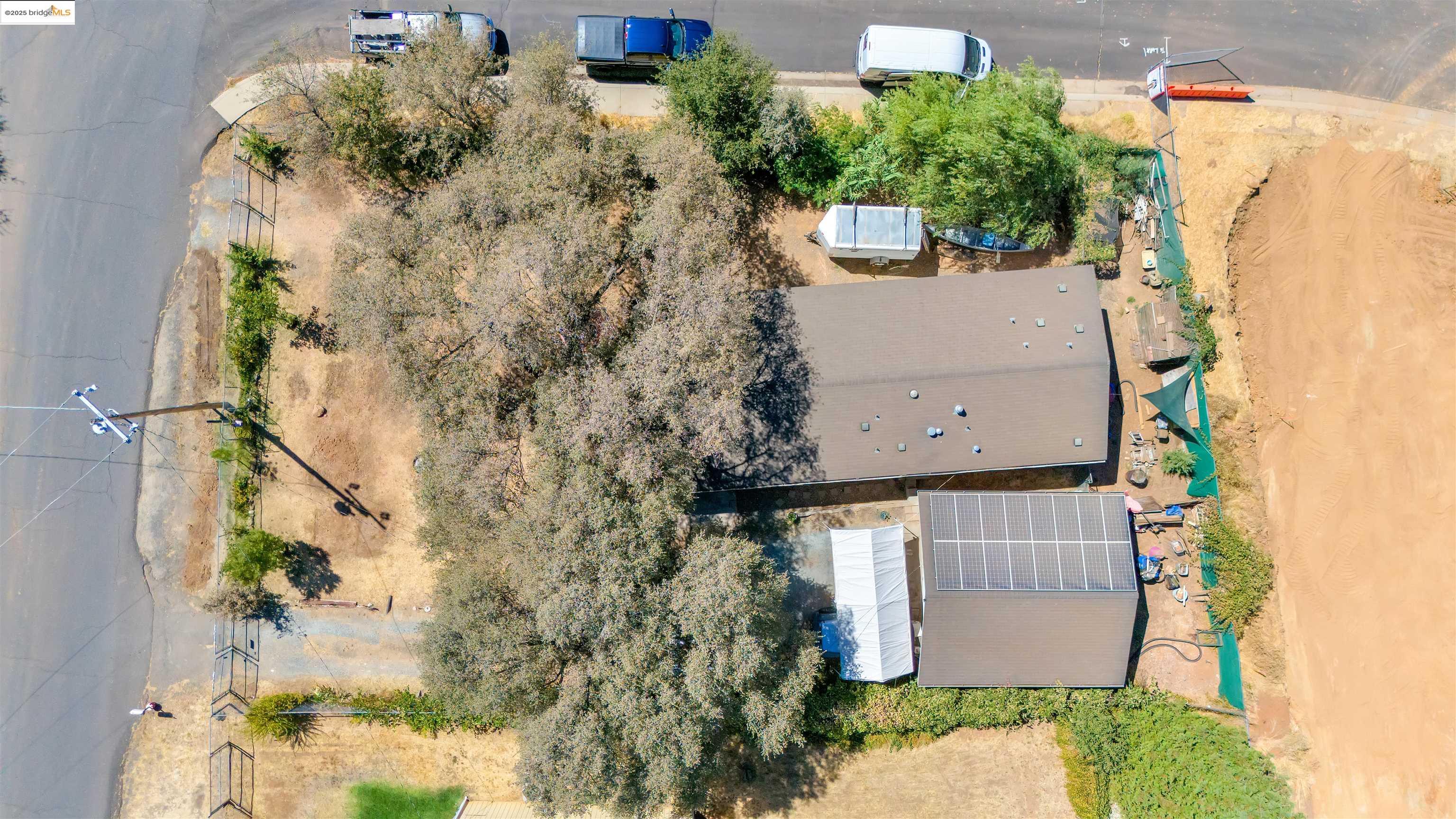 Detail Gallery Image 21 of 59 For 18410 Oak St, Tuolumne,  CA 95379-9608 - 3 Beds | 2 Baths