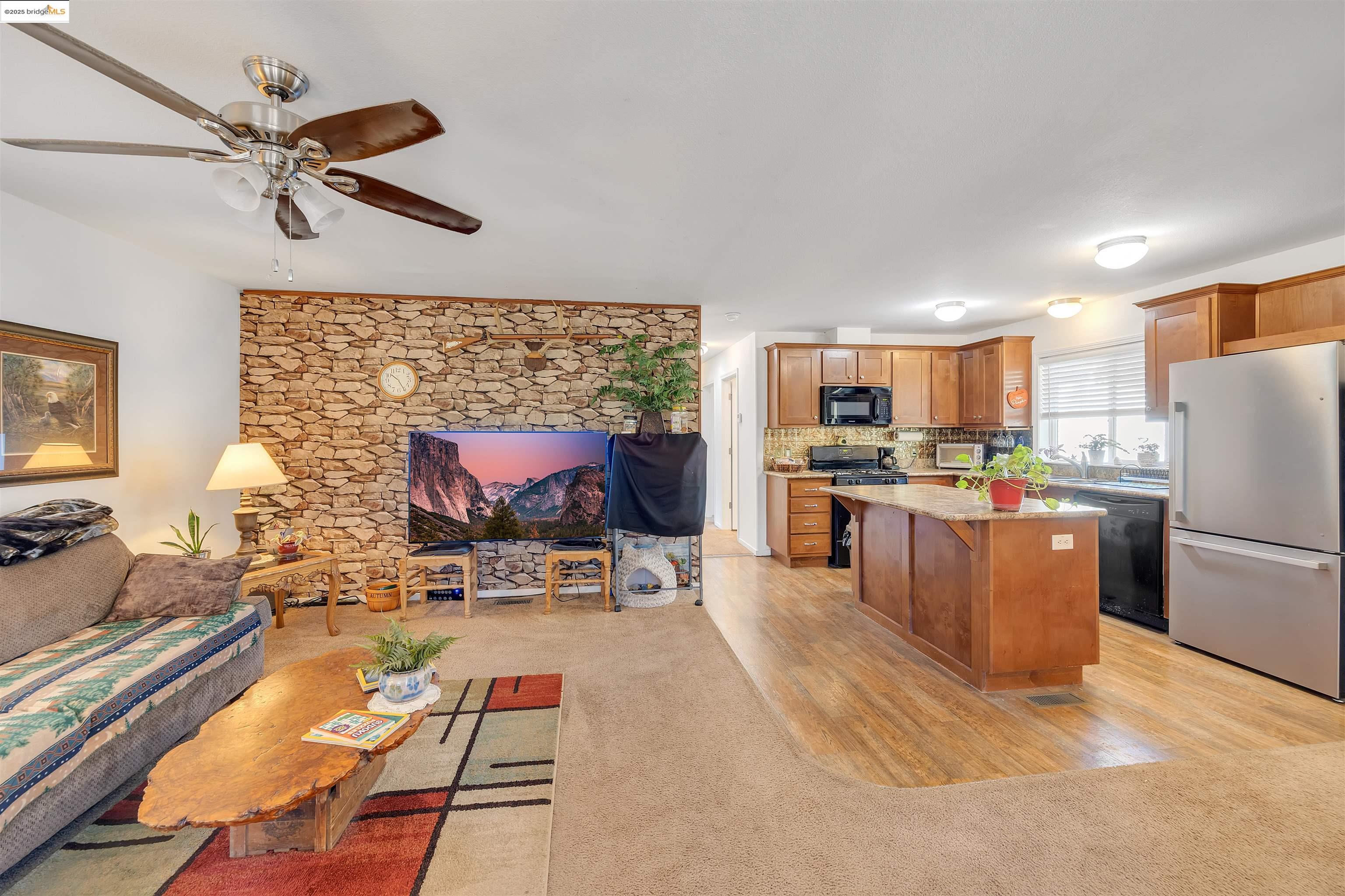 Detail Gallery Image 34 of 59 For 18410 Oak St, Tuolumne,  CA 95379-9608 - 3 Beds | 2 Baths