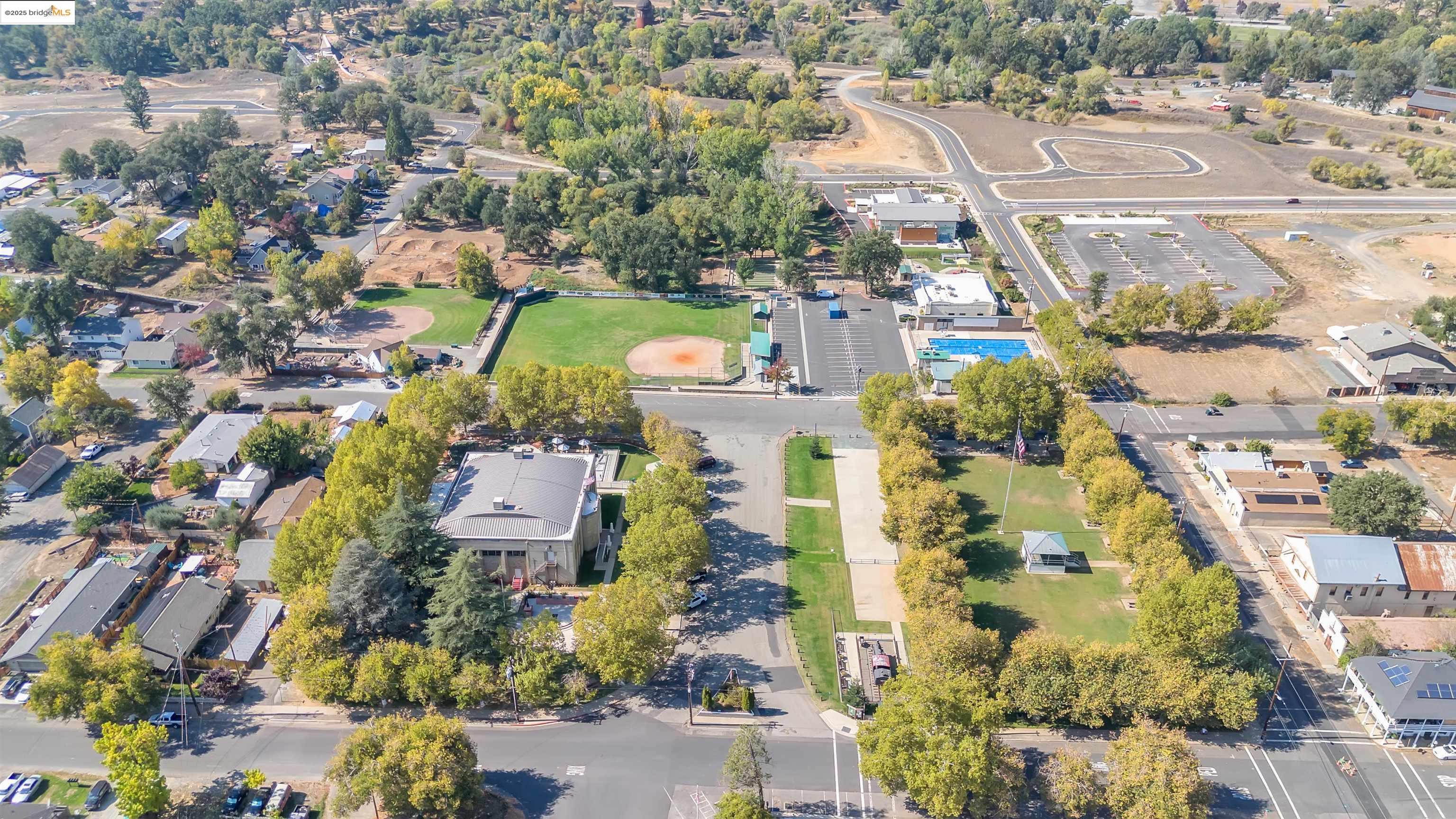 Detail Gallery Image 53 of 59 For 18410 Oak St, Tuolumne,  CA 95379-9608 - 3 Beds | 2 Baths