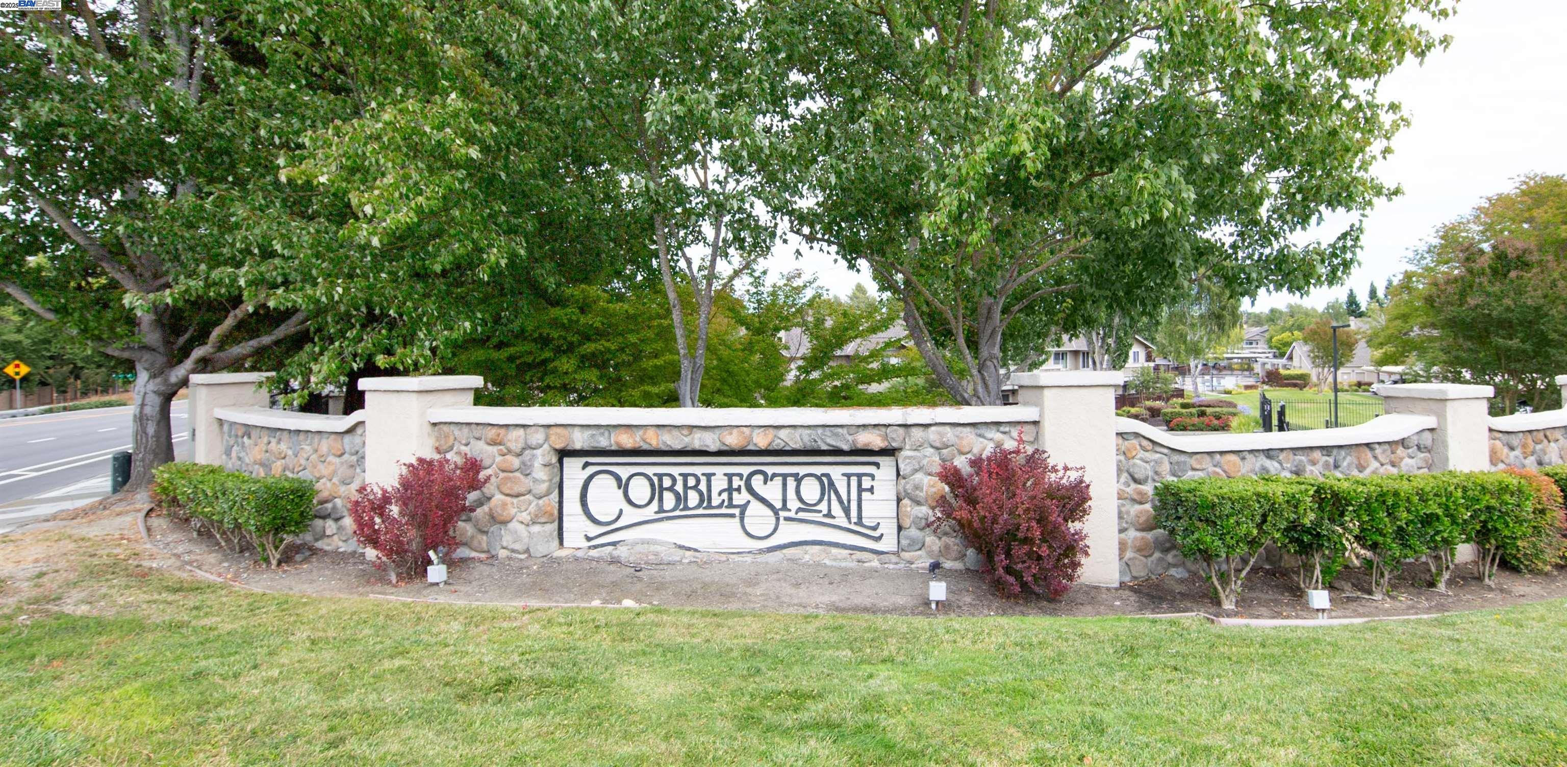 Photo #2: 41105601 Listing 