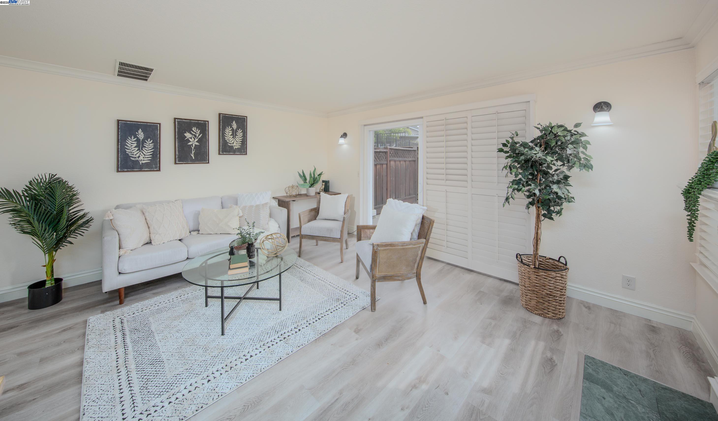 Photo #12: 41105601 Listing: Photo #12