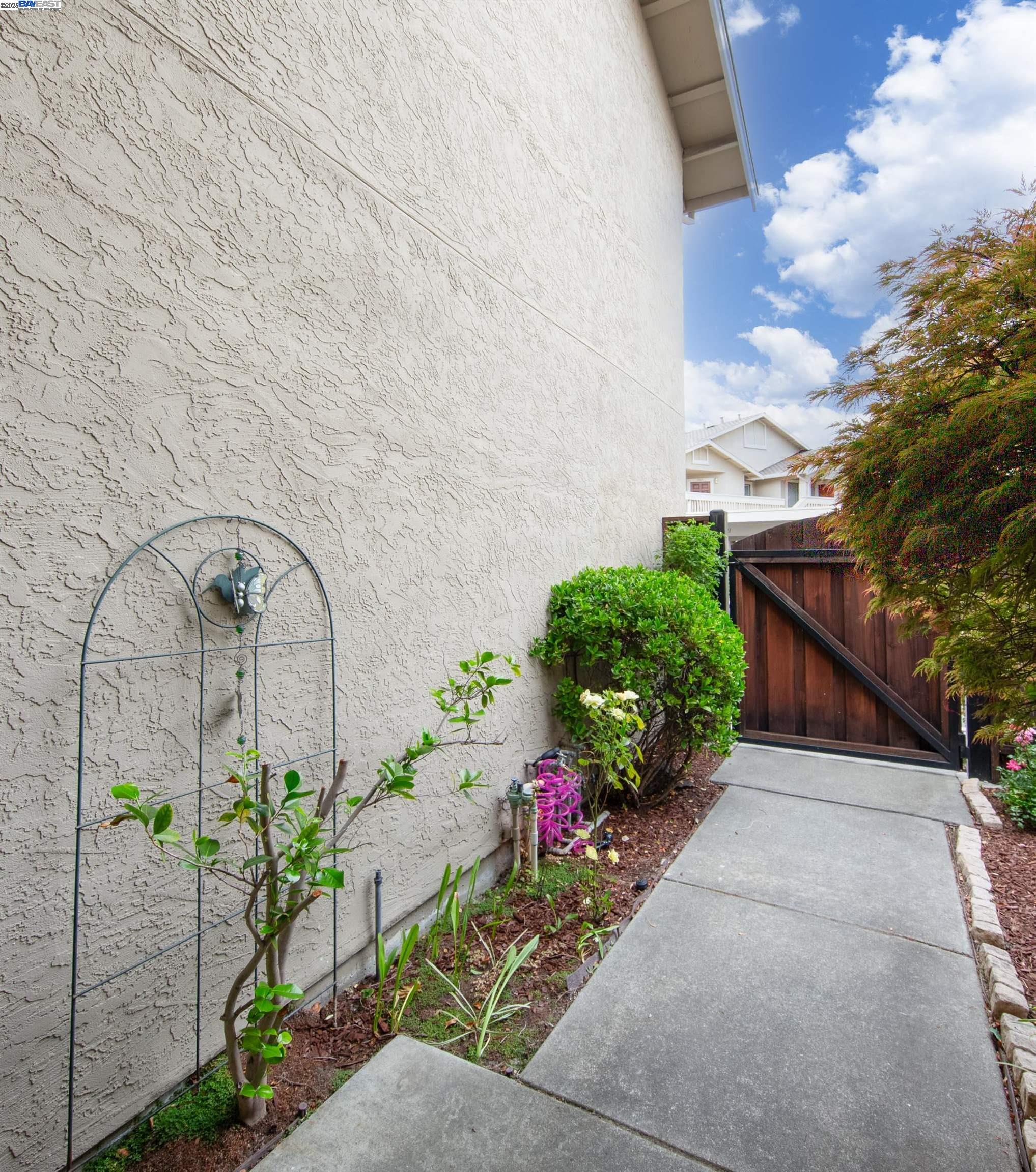 Photo #6: 41105601 Listing 