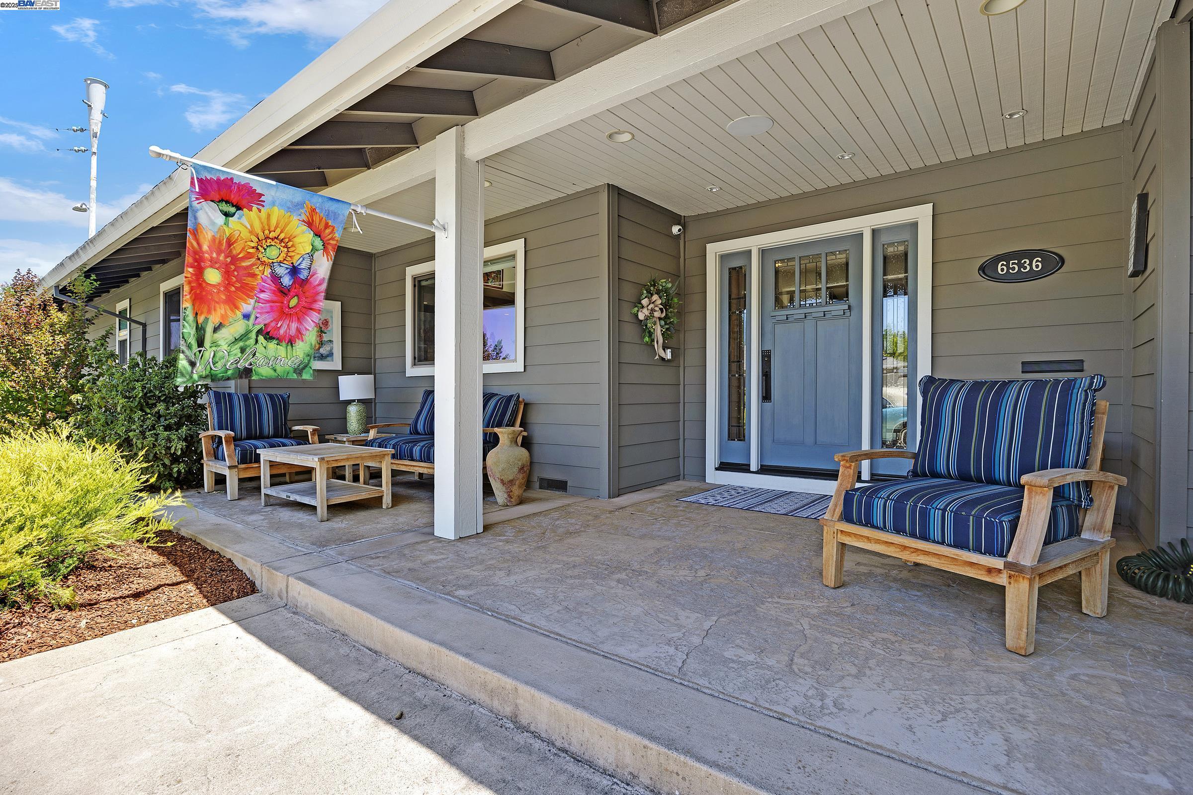 Detail Gallery Image 3 of 60 For 6536 Hanover Ct, Pleasanton,  CA 94566 - 4 Beds | 3 Baths