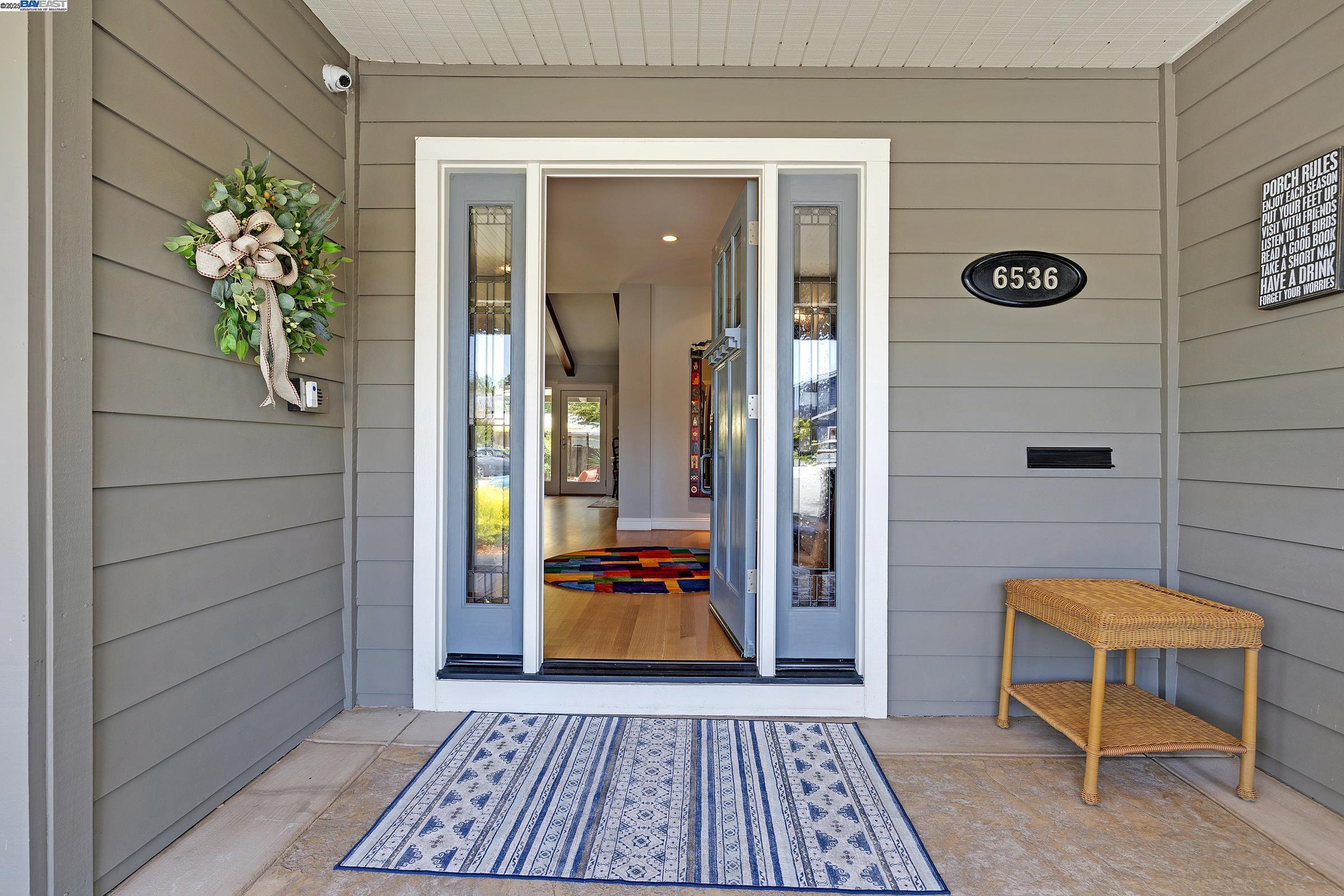 Detail Gallery Image 5 of 60 For 6536 Hanover Ct, Pleasanton,  CA 94566 - 4 Beds | 3 Baths