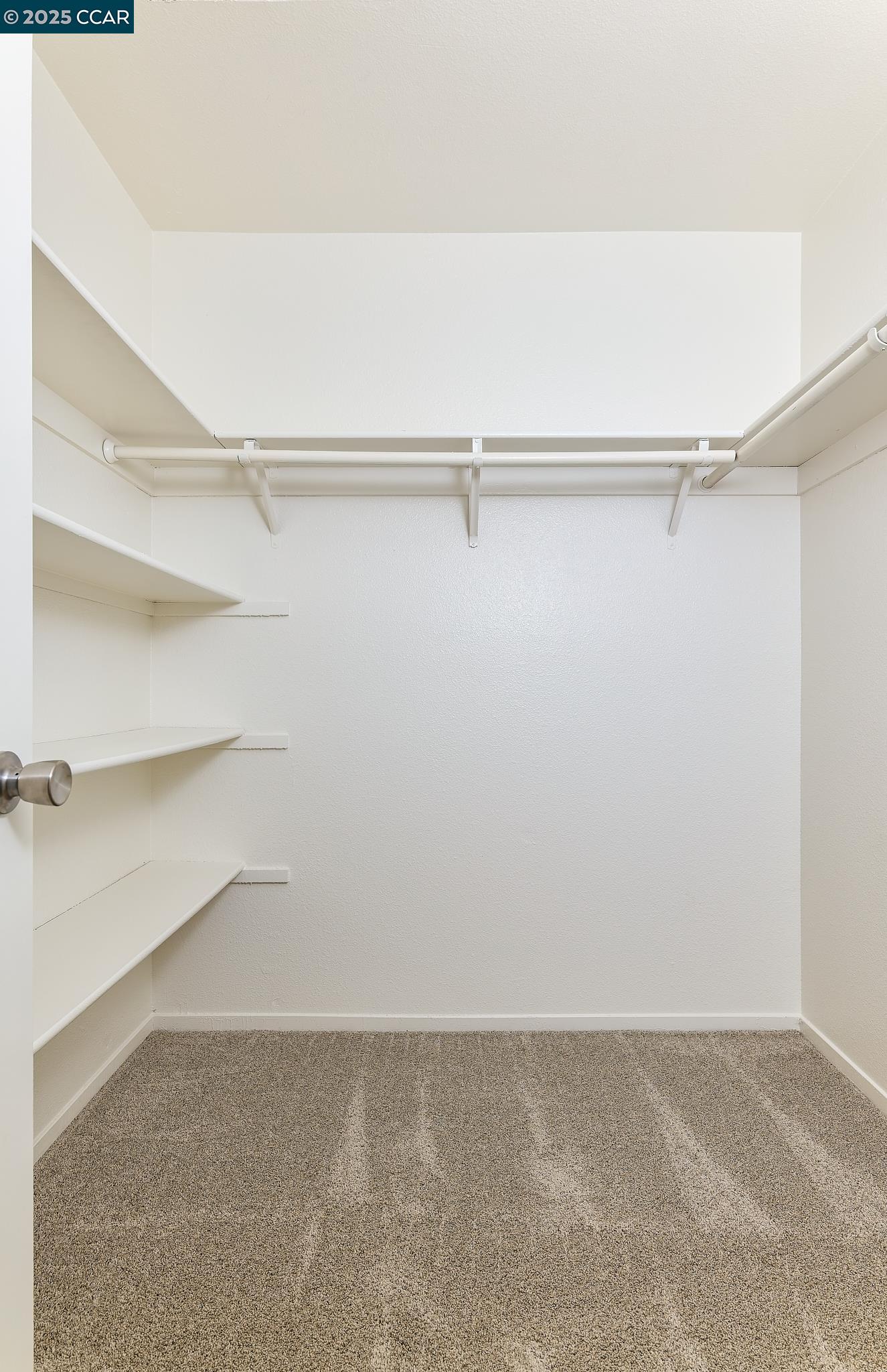 Detail Gallery Image 19 of 21 For 715 E Century Pl, Lodi,  CA 95240 - 3 Beds | 2 Baths