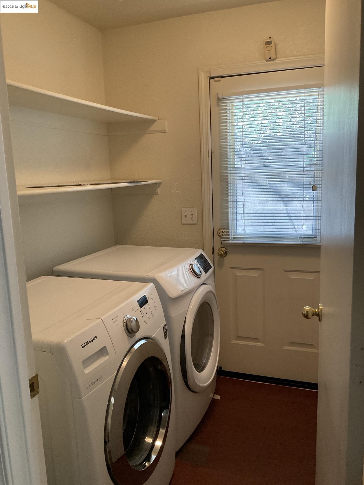 Detail Gallery Image 7 of 12 For 5196 Tehachapi Court, Antioch,  CA 94531-8823 - 3 Beds | 2 Baths
