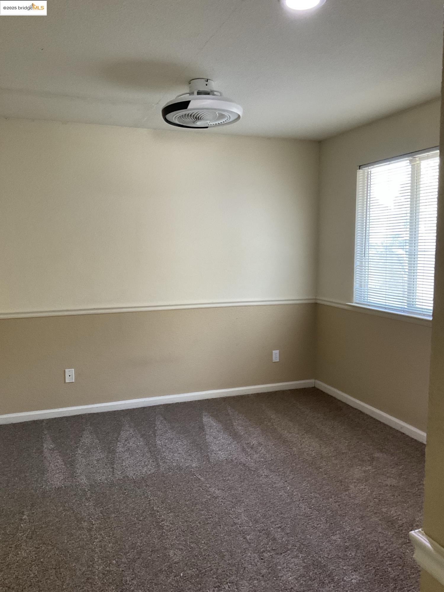 Detail Gallery Image 9 of 12 For 5196 Tehachapi Court, Antioch,  CA 94531-8823 - 3 Beds | 2 Baths