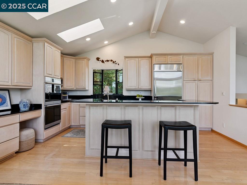1138 Orchard Rd, Lafayette, California 94549, 3 Bedrooms Bedrooms, 7 Rooms Rooms,3 BathroomsBathrooms,Residential,For Sale,1138 Orchard Rd,41105611