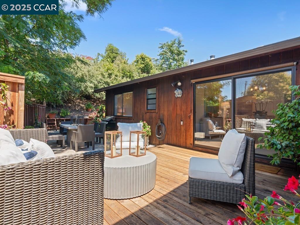 1138 Orchard Rd, Lafayette, California 94549, 3 Bedrooms Bedrooms, 7 Rooms Rooms,3 BathroomsBathrooms,Residential,For Sale,1138 Orchard Rd,41105611