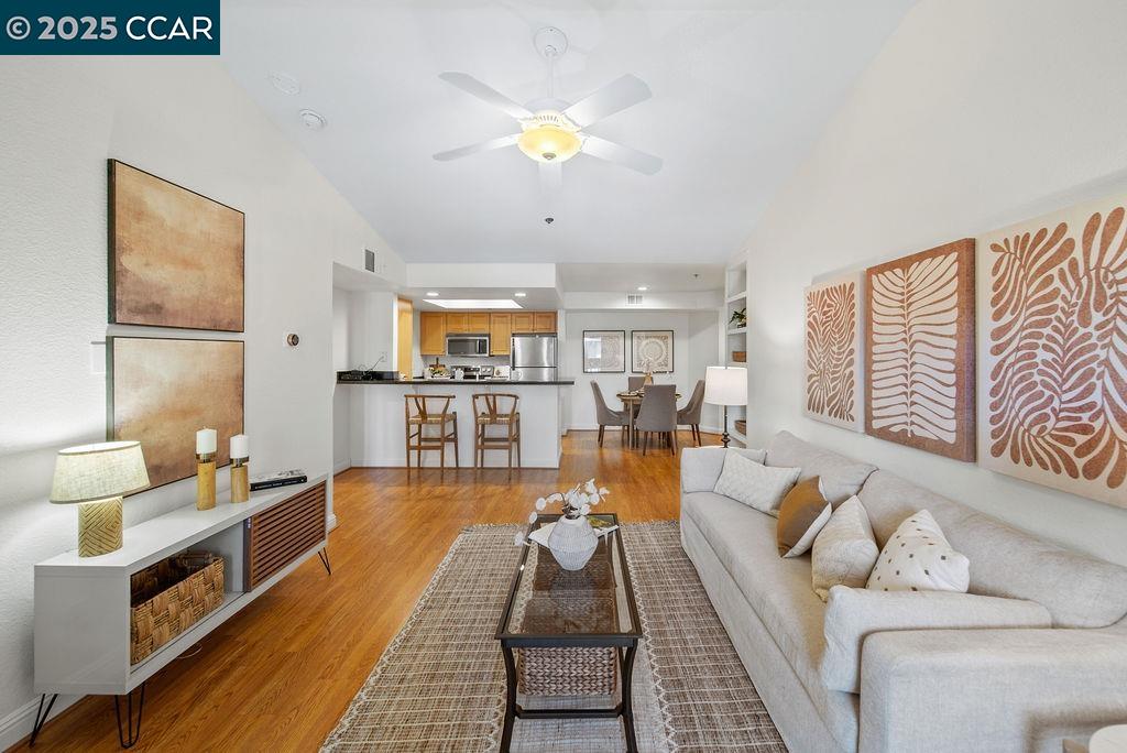 Detail Gallery Image 23 of 28 For 2530 Oak Rd #303,  Walnut Creek,  CA 94597 - 2 Beds | 2 Baths