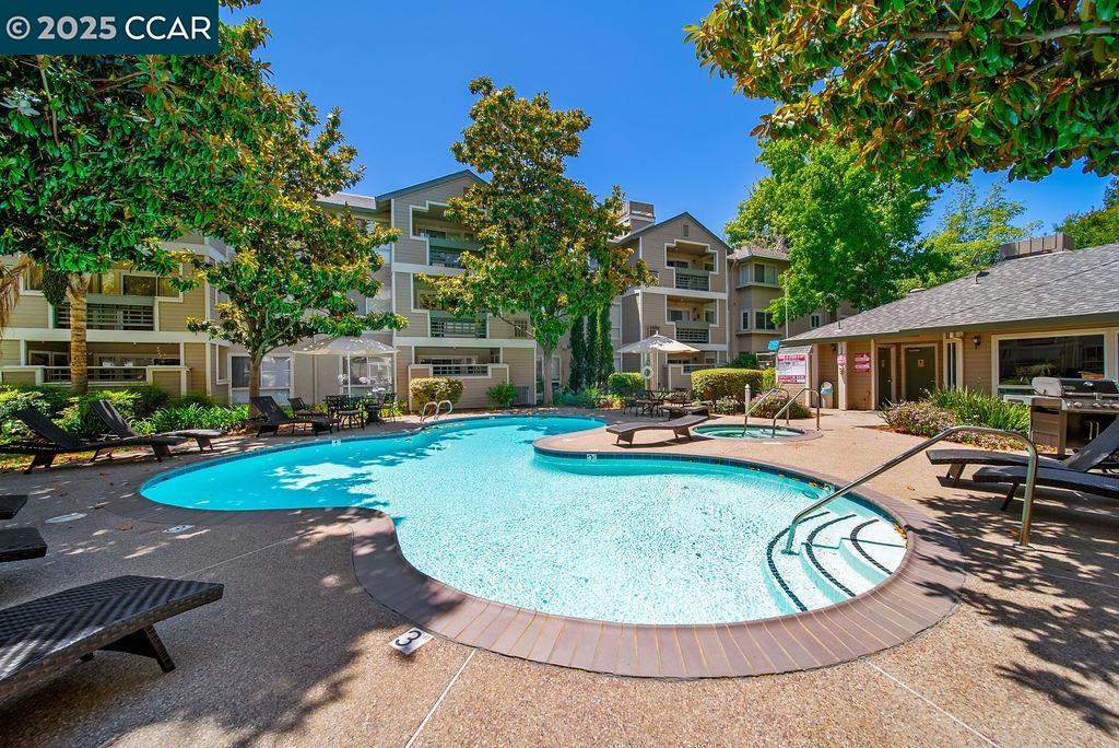 Detail Gallery Image 26 of 28 For 2530 Oak Rd #303,  Walnut Creek,  CA 94597 - 2 Beds | 2 Baths