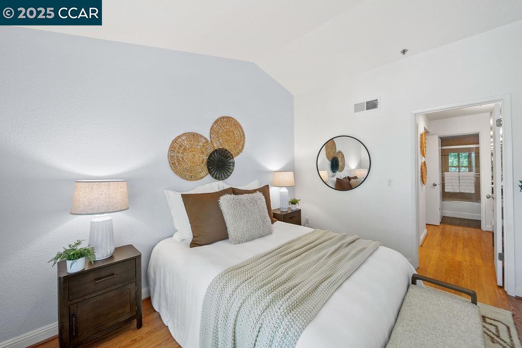 Detail Gallery Image 10 of 28 For 2530 Oak Rd #303,  Walnut Creek,  CA 94597 - 2 Beds | 2 Baths