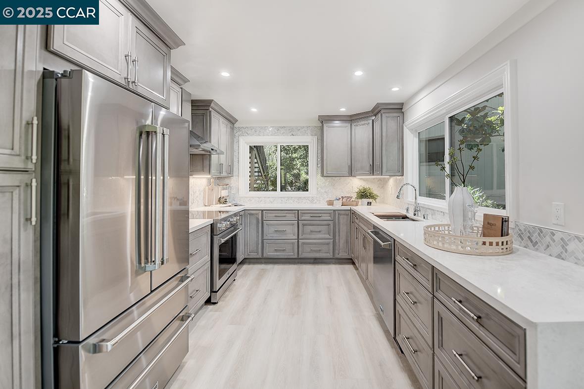 Photo #2: 41105613 Listing 