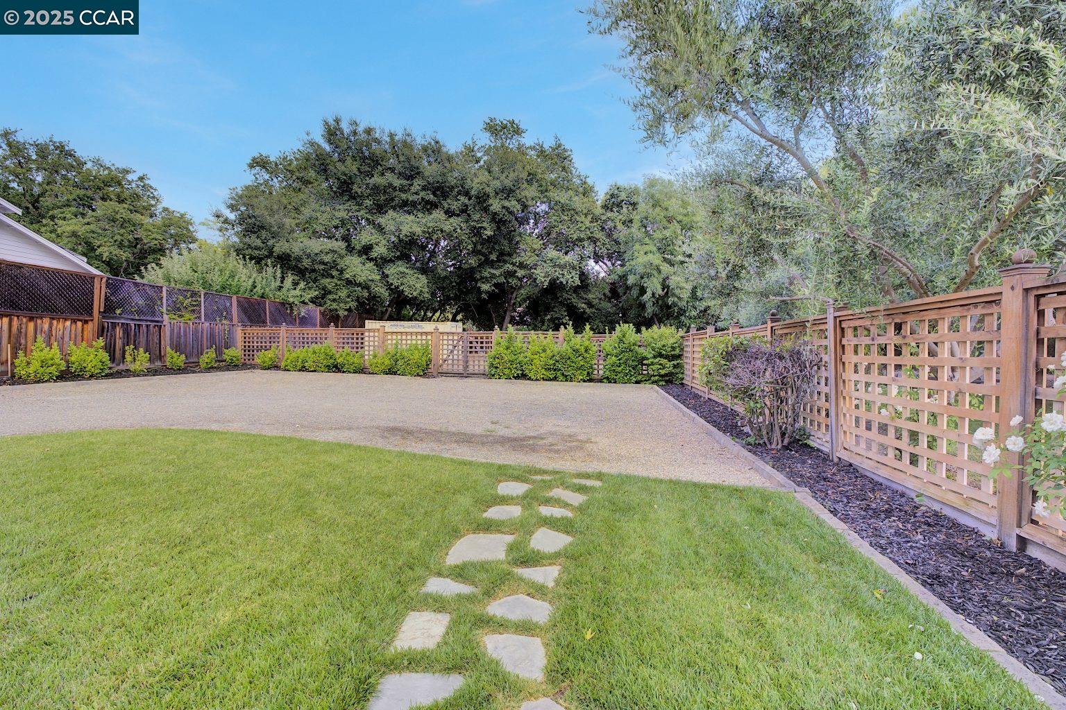Detail Gallery Image 8 of 14 For 11 San Andreas Dr, Danville,  CA 94506 - – Beds | – Baths