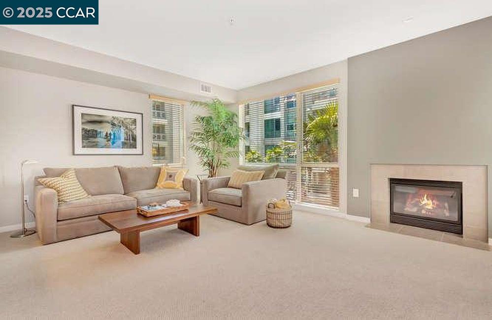 Detail Gallery Image 6 of 11 For 1655 N California Blvd #259,  Walnut Creek,  CA 94596 - 1 Beds | 1/1 Baths