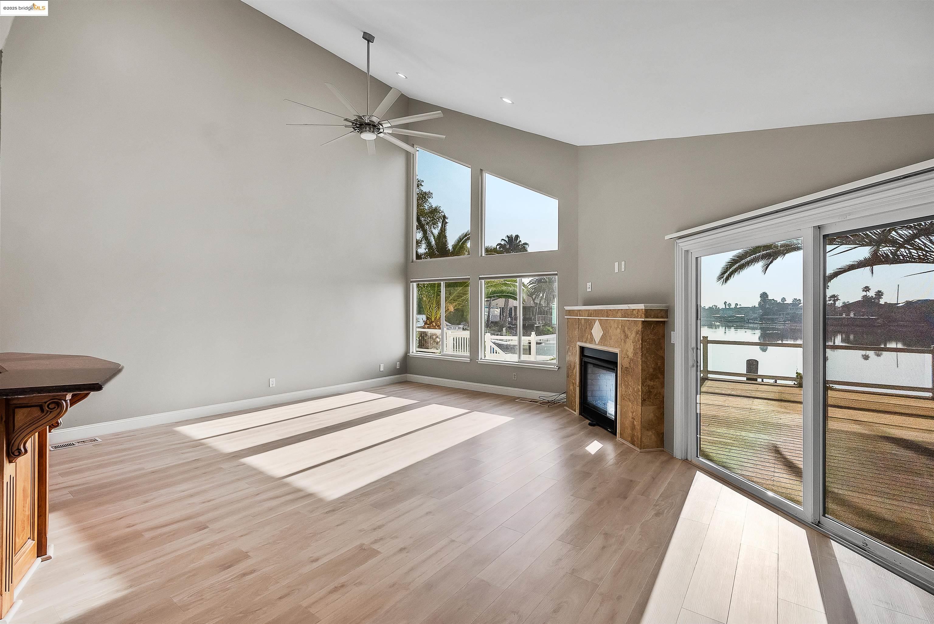 Detail Gallery Image 7 of 48 For 4730 Spinnaker Way, Discovery Bay,  CA 94505 - 3 Beds | 2 Baths