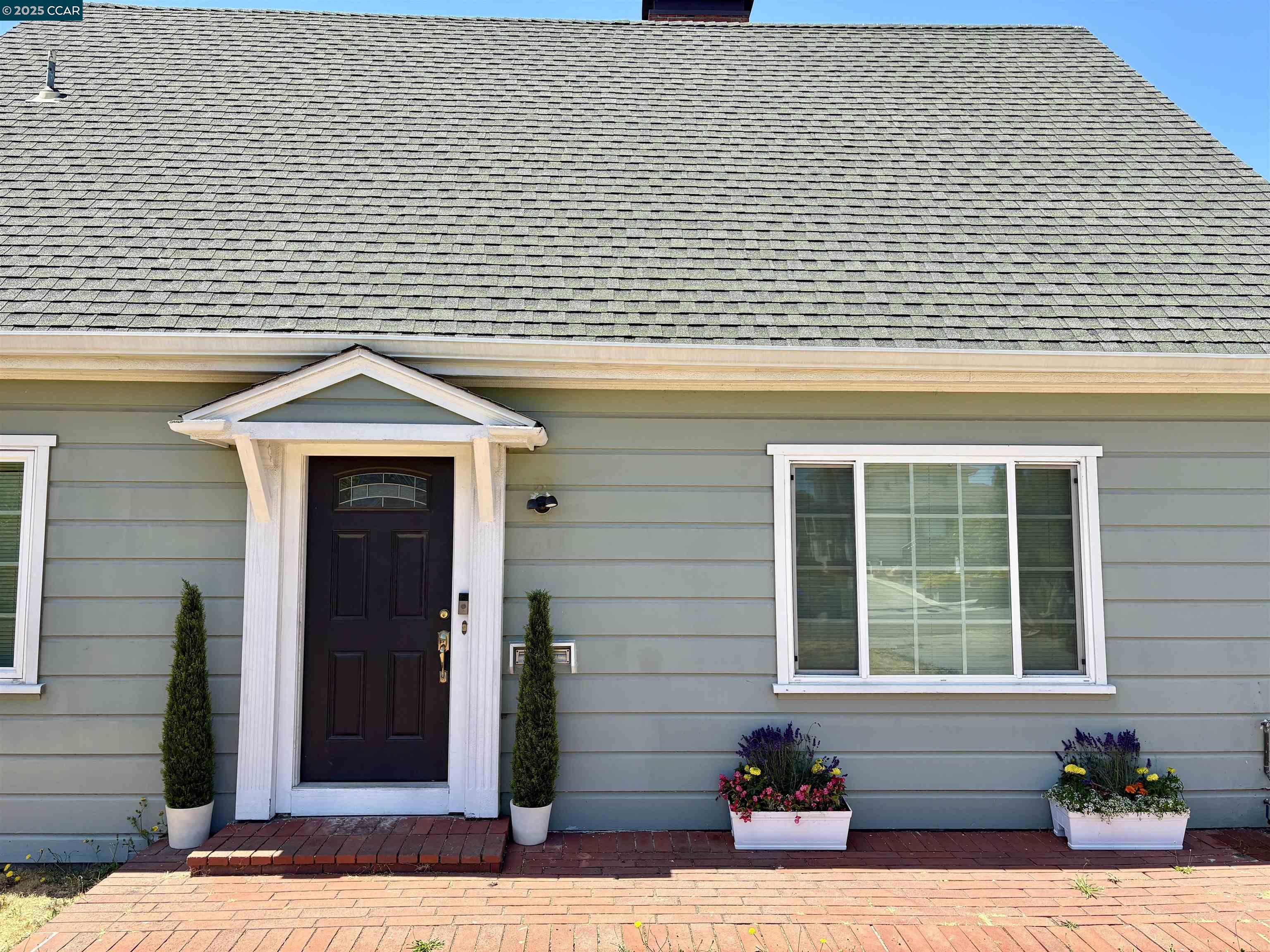 Detail Gallery Image 3 of 27 For 611 Amador St, Richmond,  CA 94805 - 5 Beds | 2 Baths