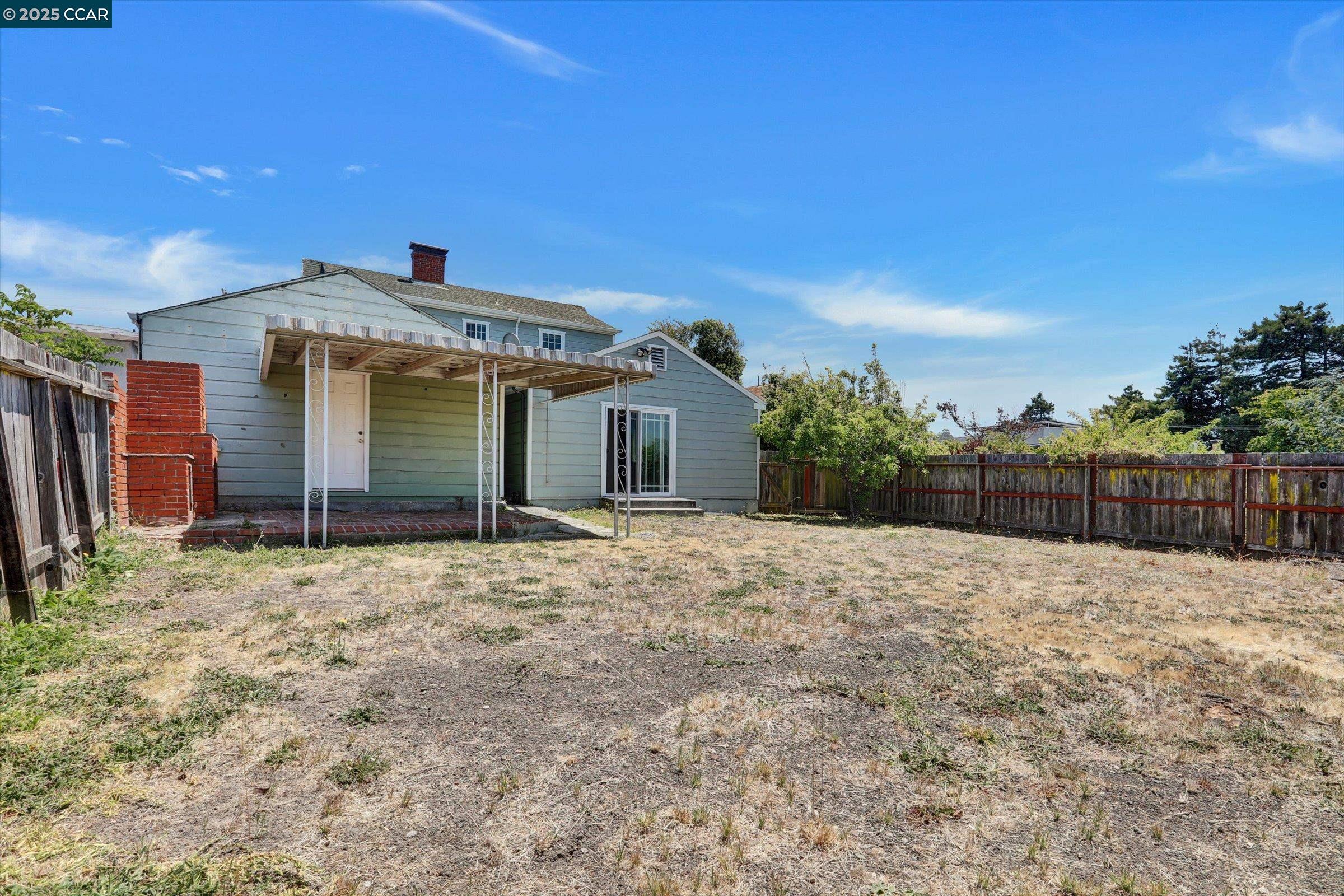 Detail Gallery Image 23 of 27 For 611 Amador St, Richmond,  CA 94805 - 5 Beds | 2 Baths