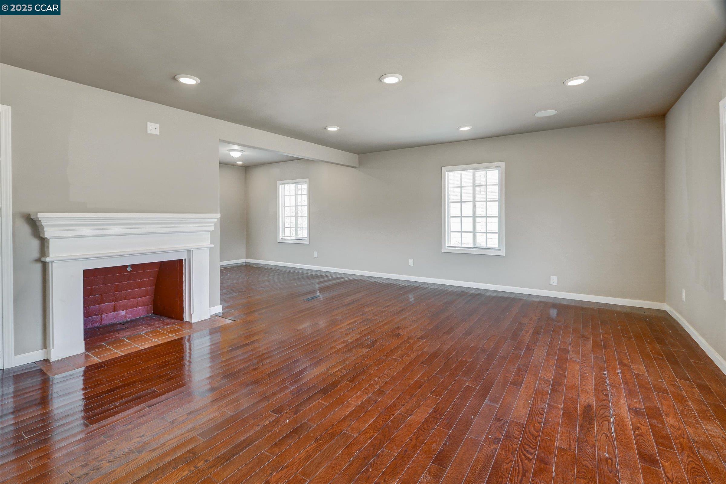 Detail Gallery Image 7 of 27 For 611 Amador St, Richmond,  CA 94805 - 5 Beds | 2 Baths