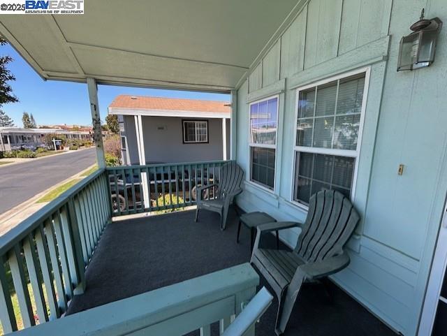 Detail Gallery Image 26 of 39 For 117 Santa Teresa, San Leandro,  CA 94579 - 2 Beds | 2 Baths