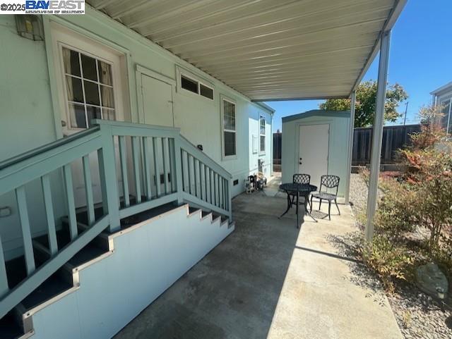 Detail Gallery Image 32 of 39 For 117 Santa Teresa, San Leandro,  CA 94579 - 2 Beds | 2 Baths
