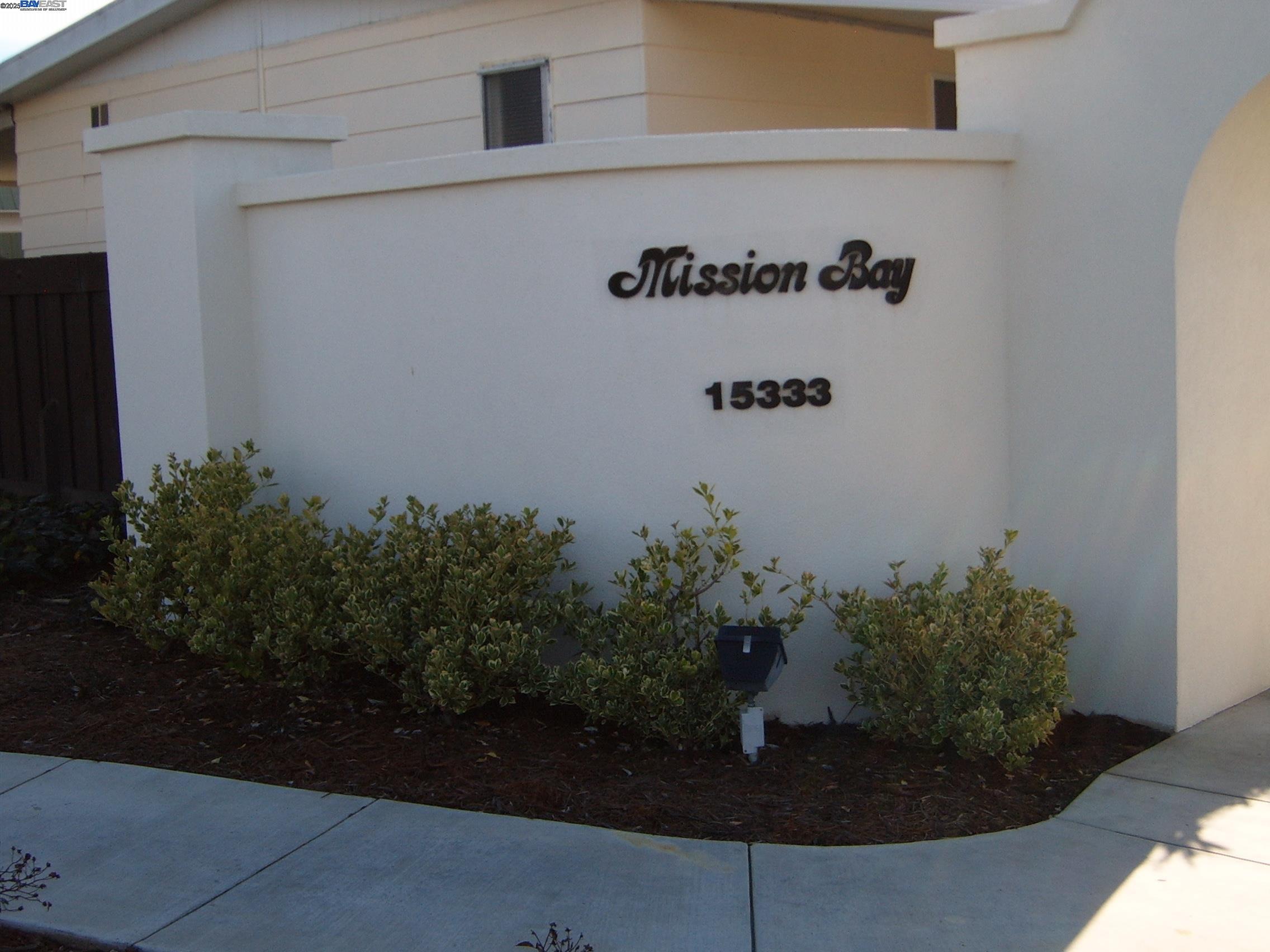 Detail Gallery Image 37 of 39 For 117 Santa Teresa, San Leandro,  CA 94579 - 2 Beds | 2 Baths