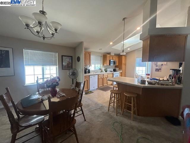 Detail Gallery Image 8 of 39 For 117 Santa Teresa, San Leandro,  CA 94579 - 2 Beds | 2 Baths