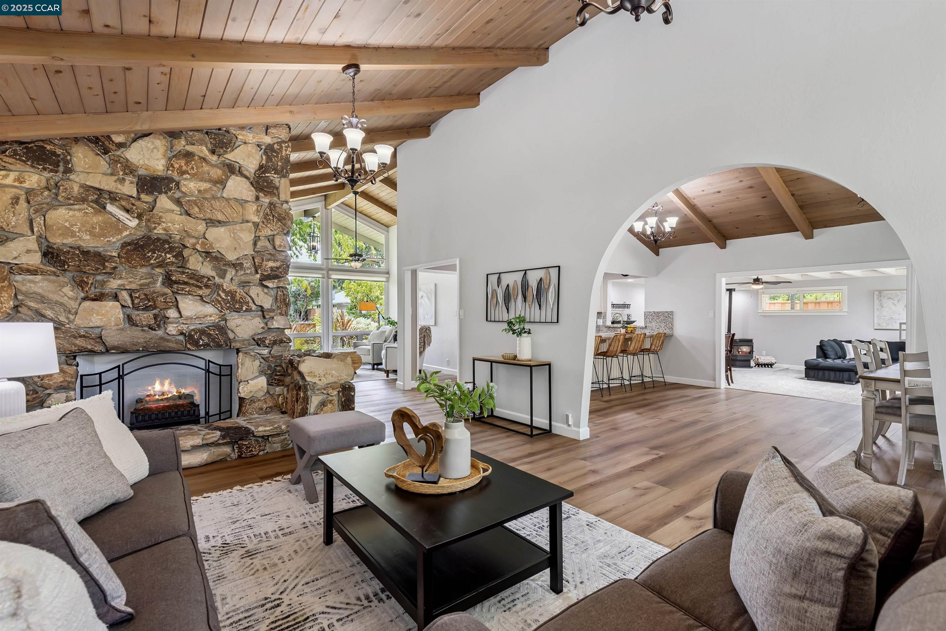 Detail Gallery Image 3 of 60 For 1838 Sunnyvale Ave, Walnut Creek,  CA 94597 - 4 Beds | 2 Baths