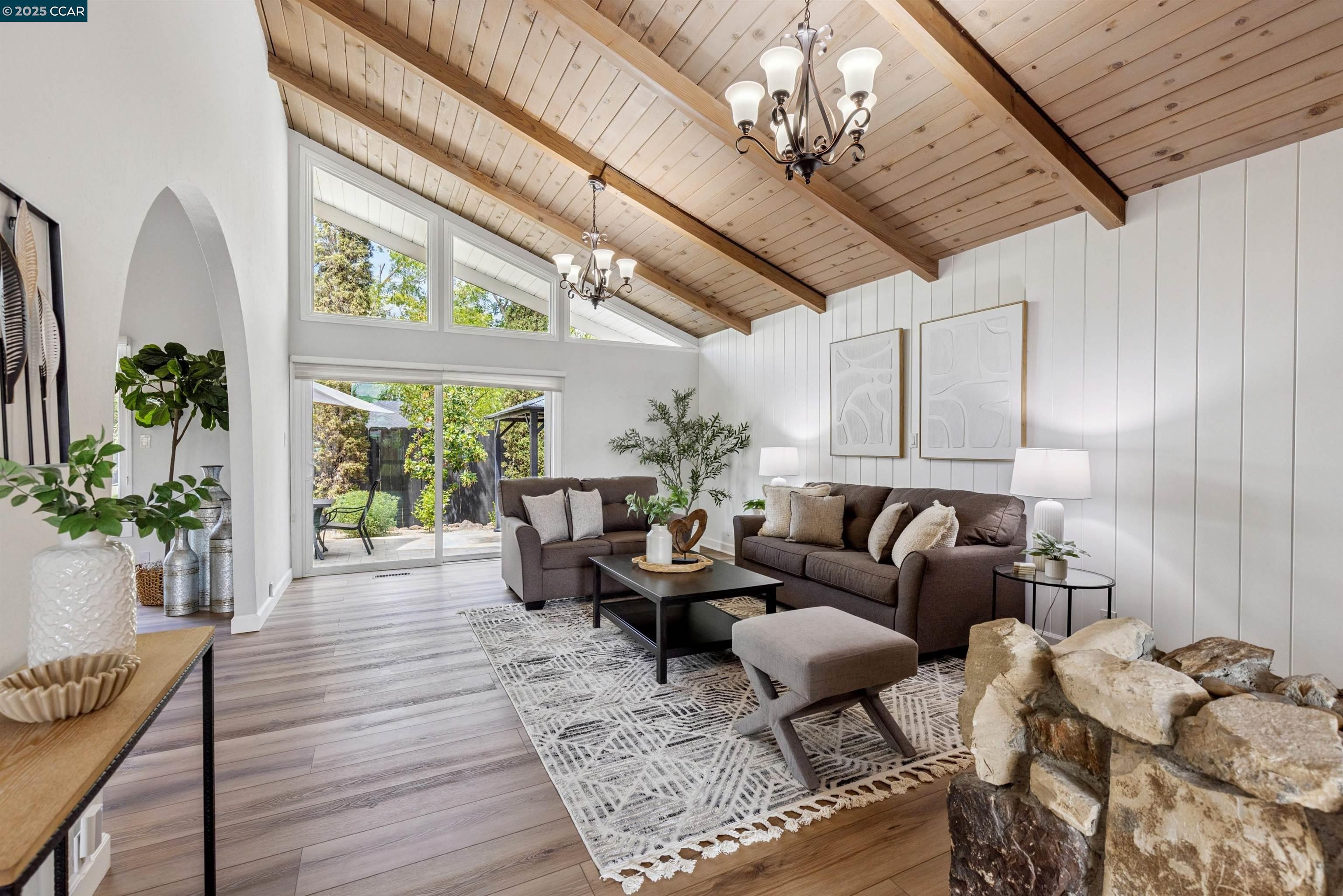 Detail Gallery Image 5 of 60 For 1838 Sunnyvale Ave, Walnut Creek,  CA 94597 - 4 Beds | 2 Baths