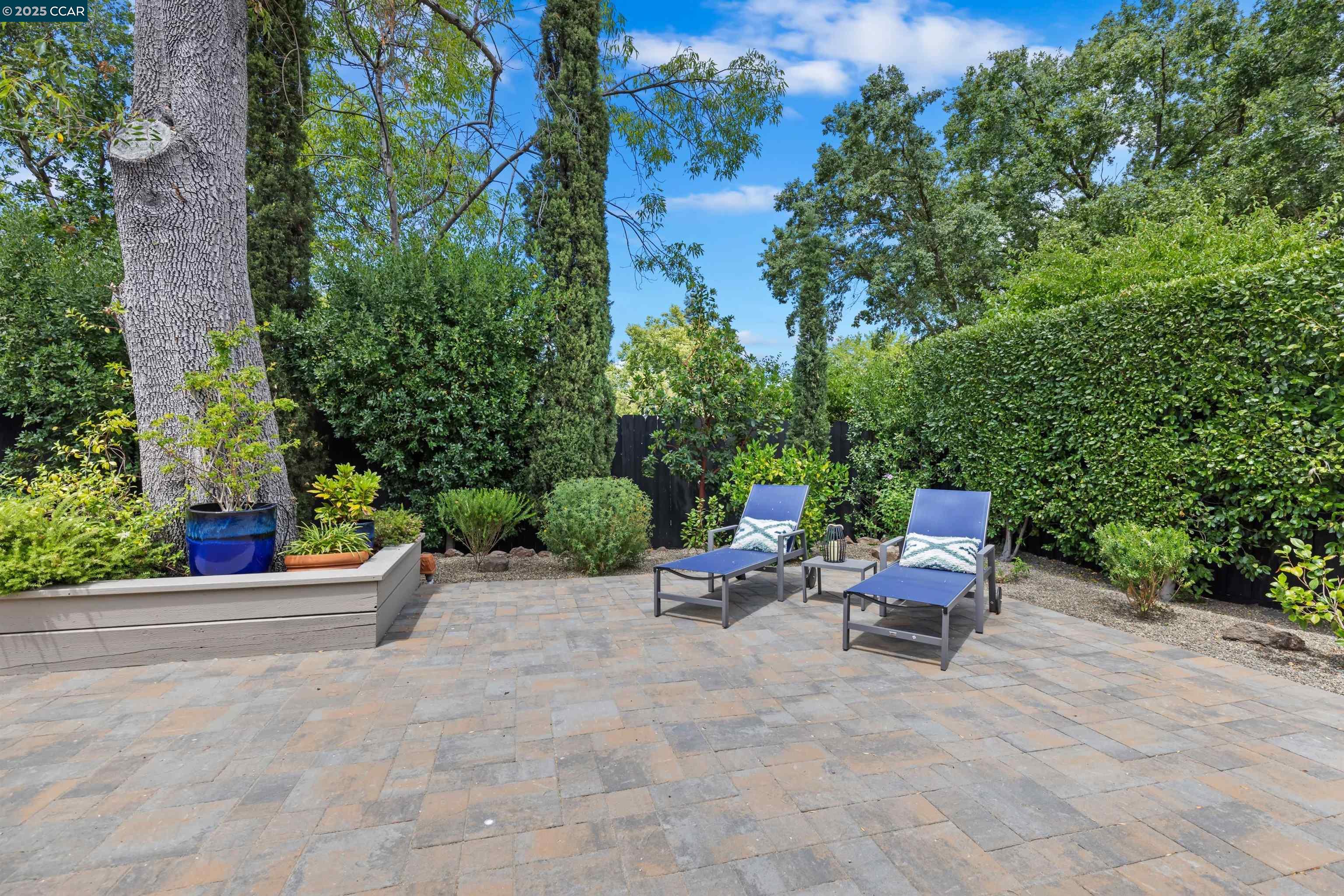 Detail Gallery Image 8 of 60 For 1838 Sunnyvale Ave, Walnut Creek,  CA 94597 - 4 Beds | 2 Baths