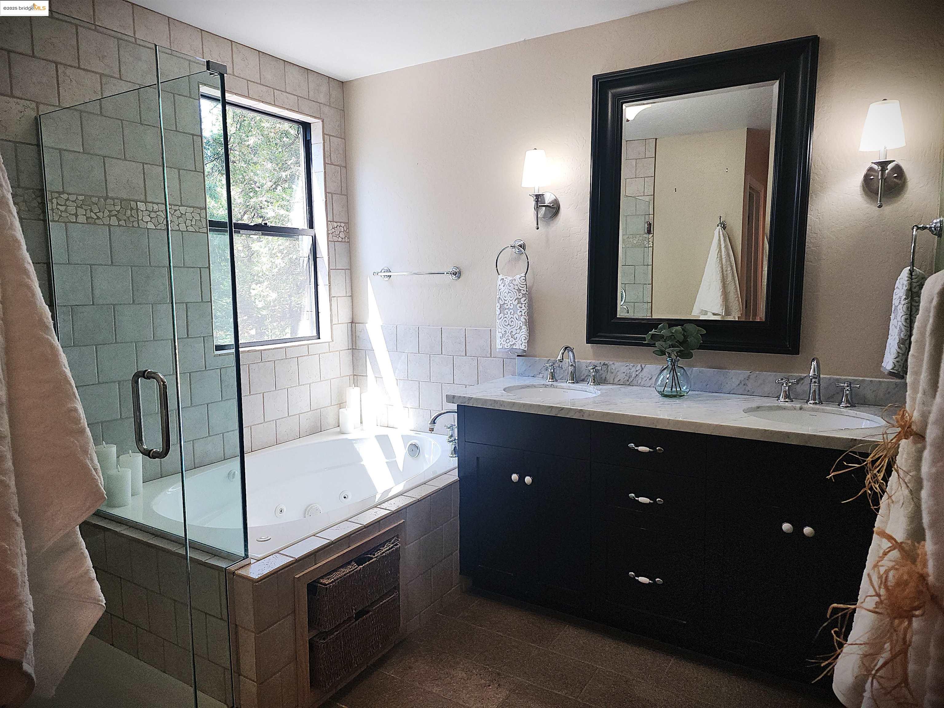 Detail Gallery Image 22 of 44 For 2136 Silver Drive, Arnold,  CA 95223-9575 - 3 Beds | 2/1 Baths