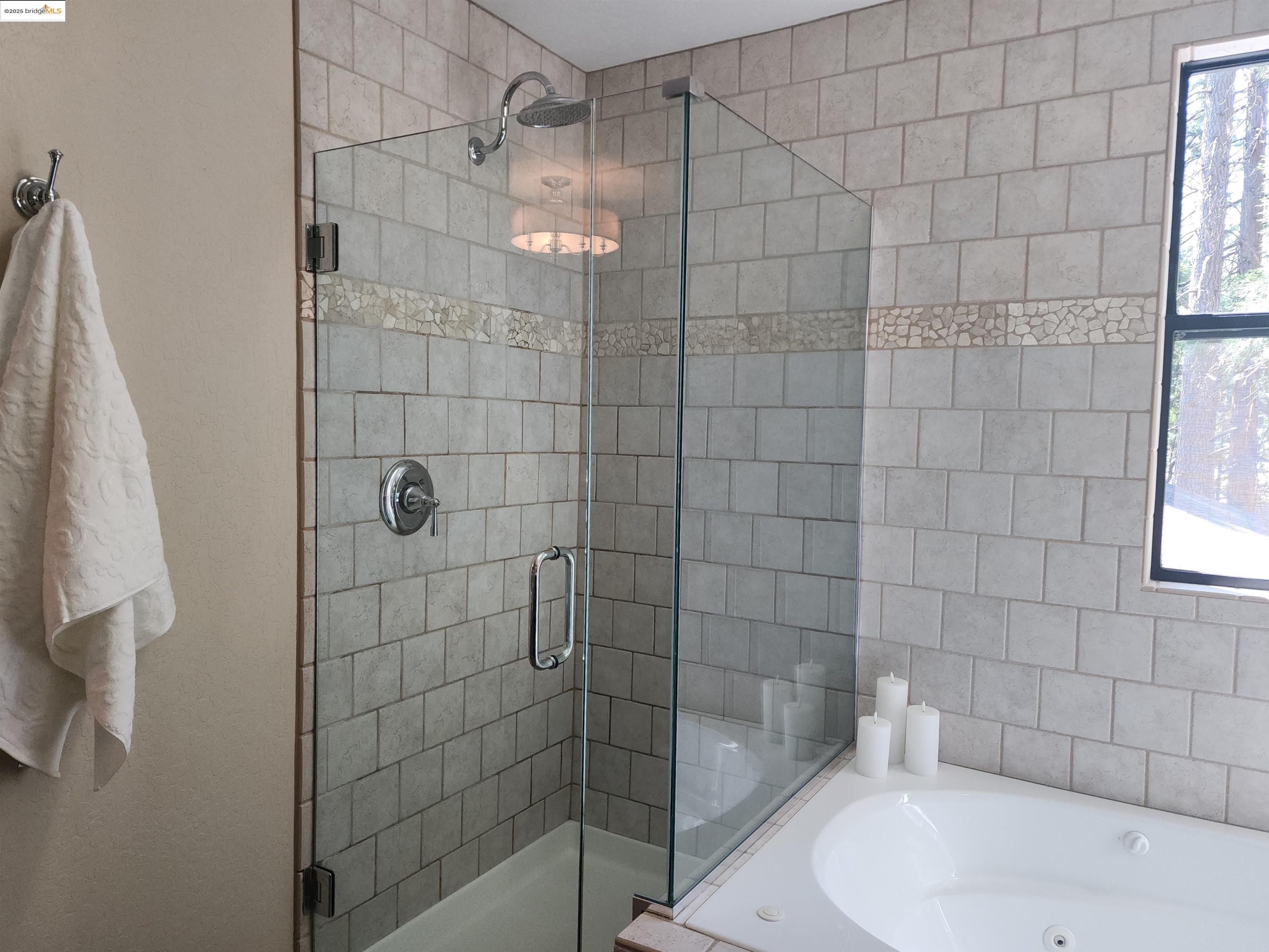 Detail Gallery Image 23 of 44 For 2136 Silver Drive, Arnold,  CA 95223-9575 - 3 Beds | 2/1 Baths