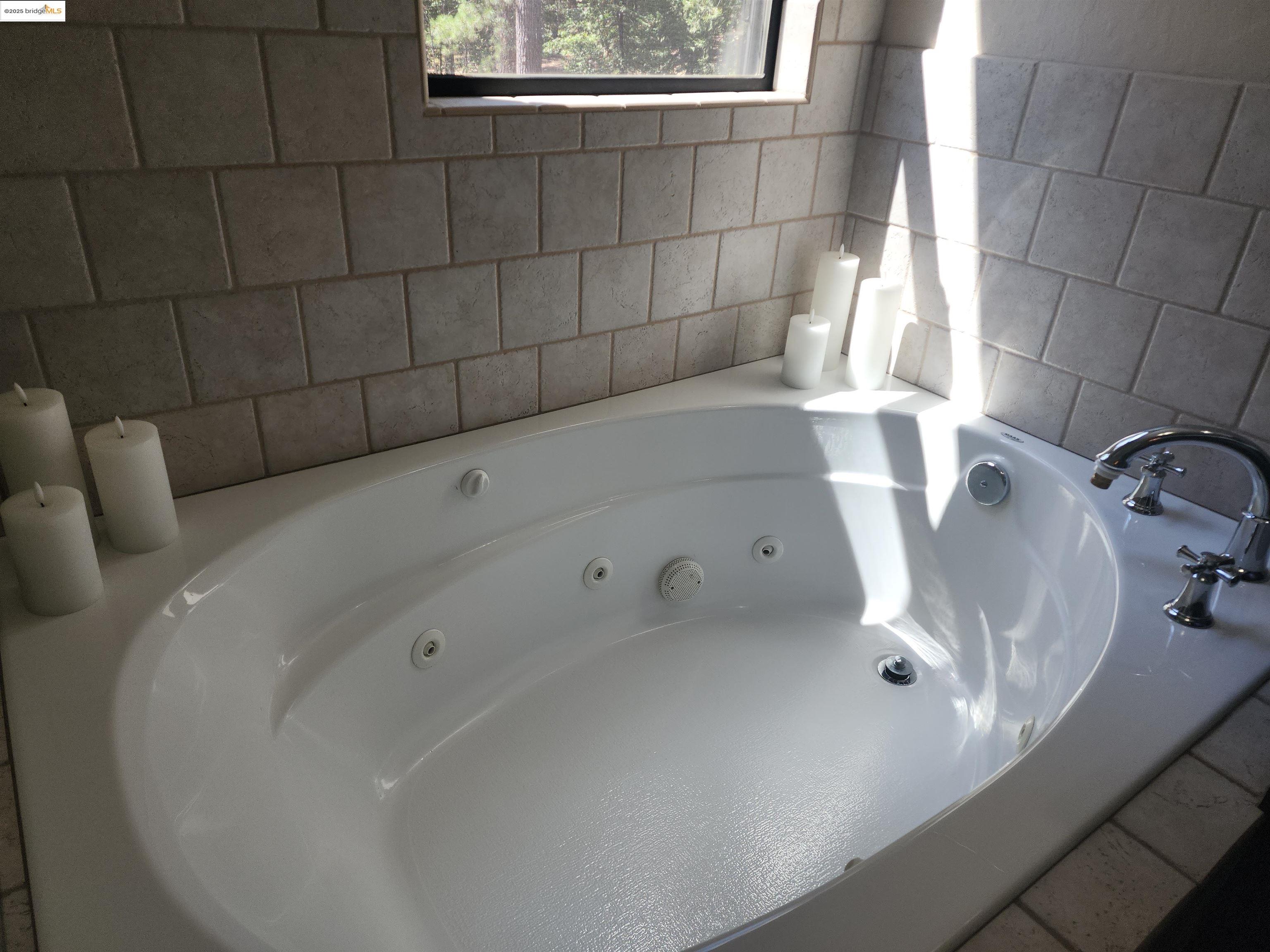 Detail Gallery Image 24 of 44 For 2136 Silver Drive, Arnold,  CA 95223-9575 - 3 Beds | 2/1 Baths